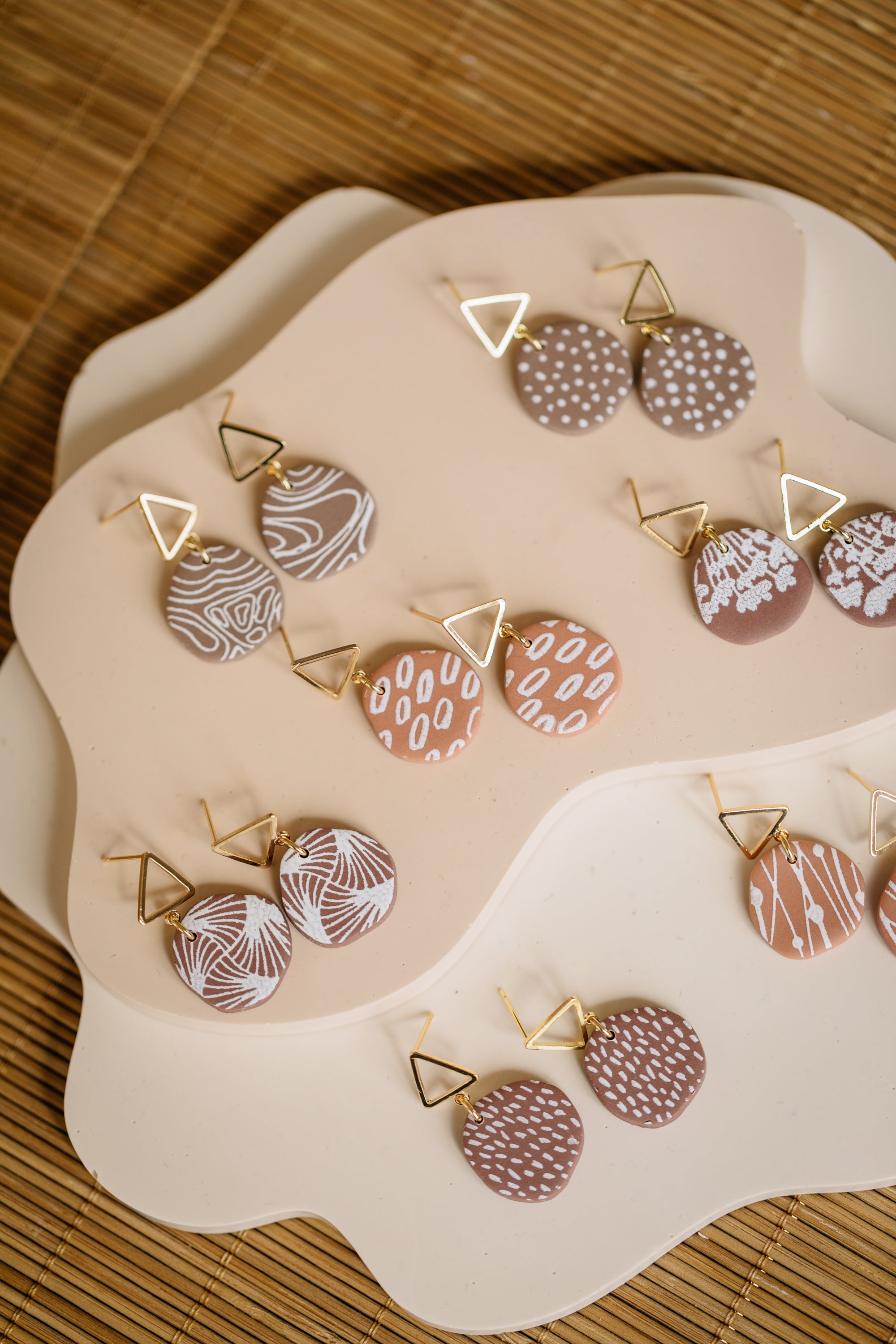 MARJA - small drop earrings gold