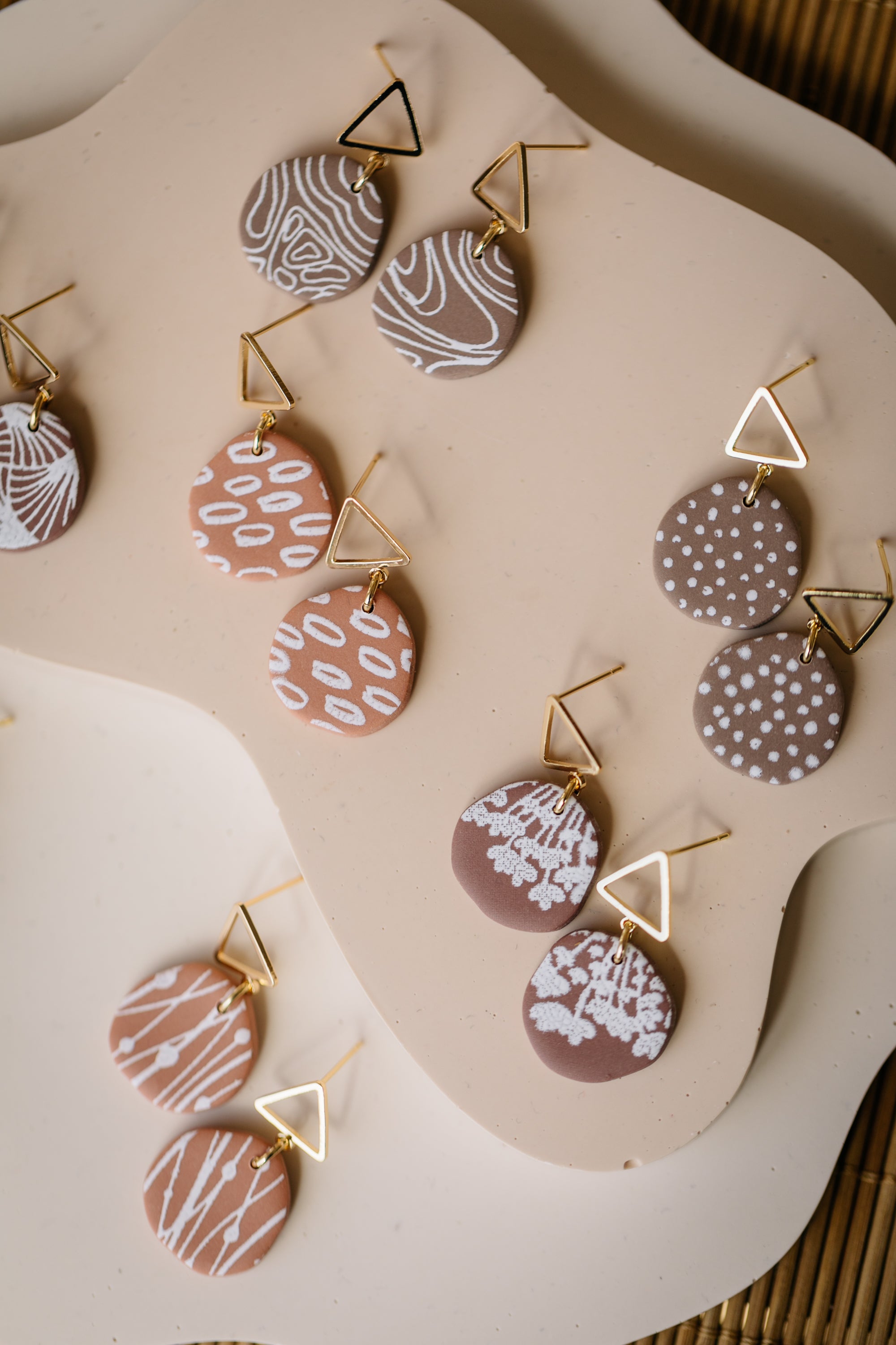 MARJA - small drop earrings gold