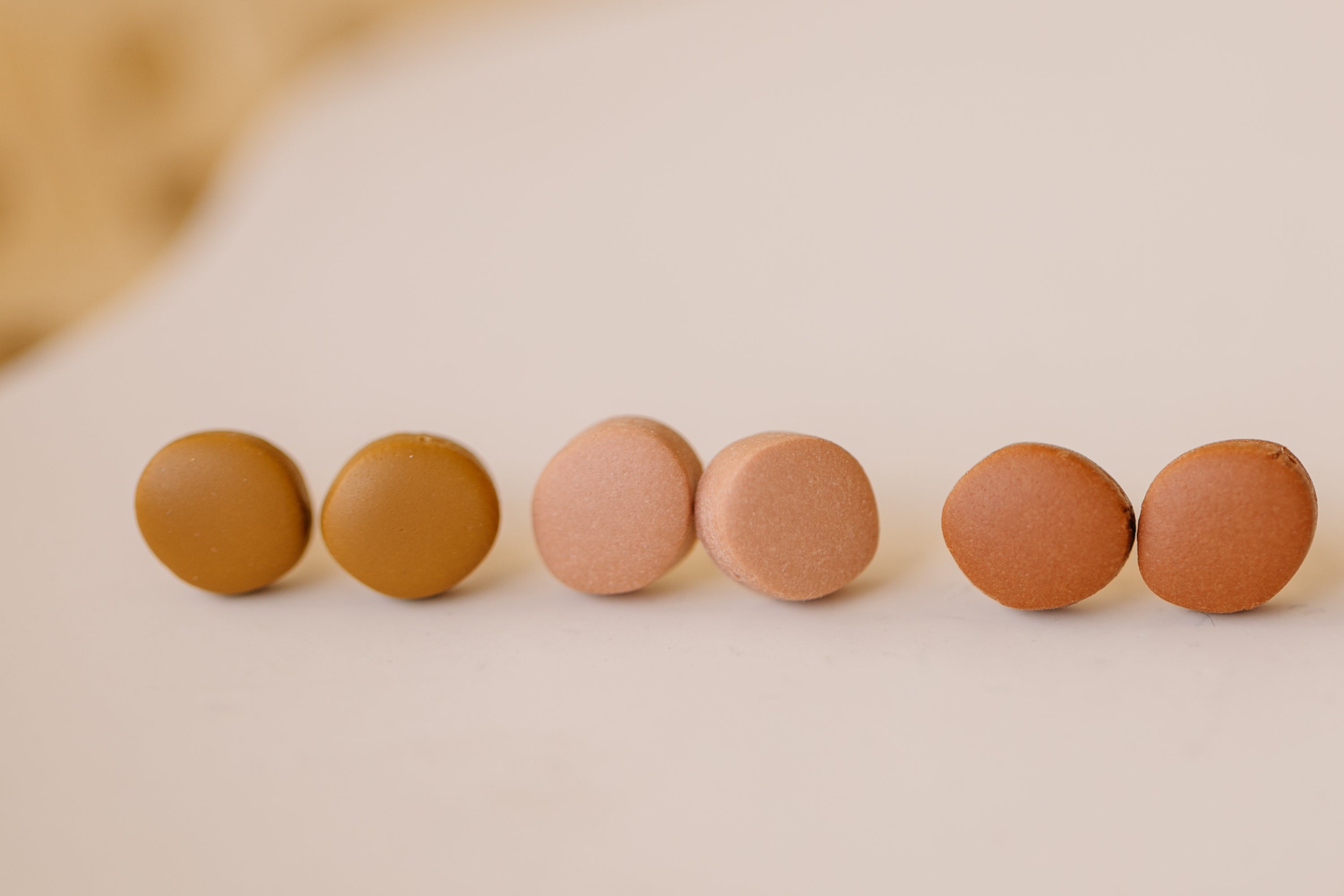 NELA - small oval earrings made of polymer clay