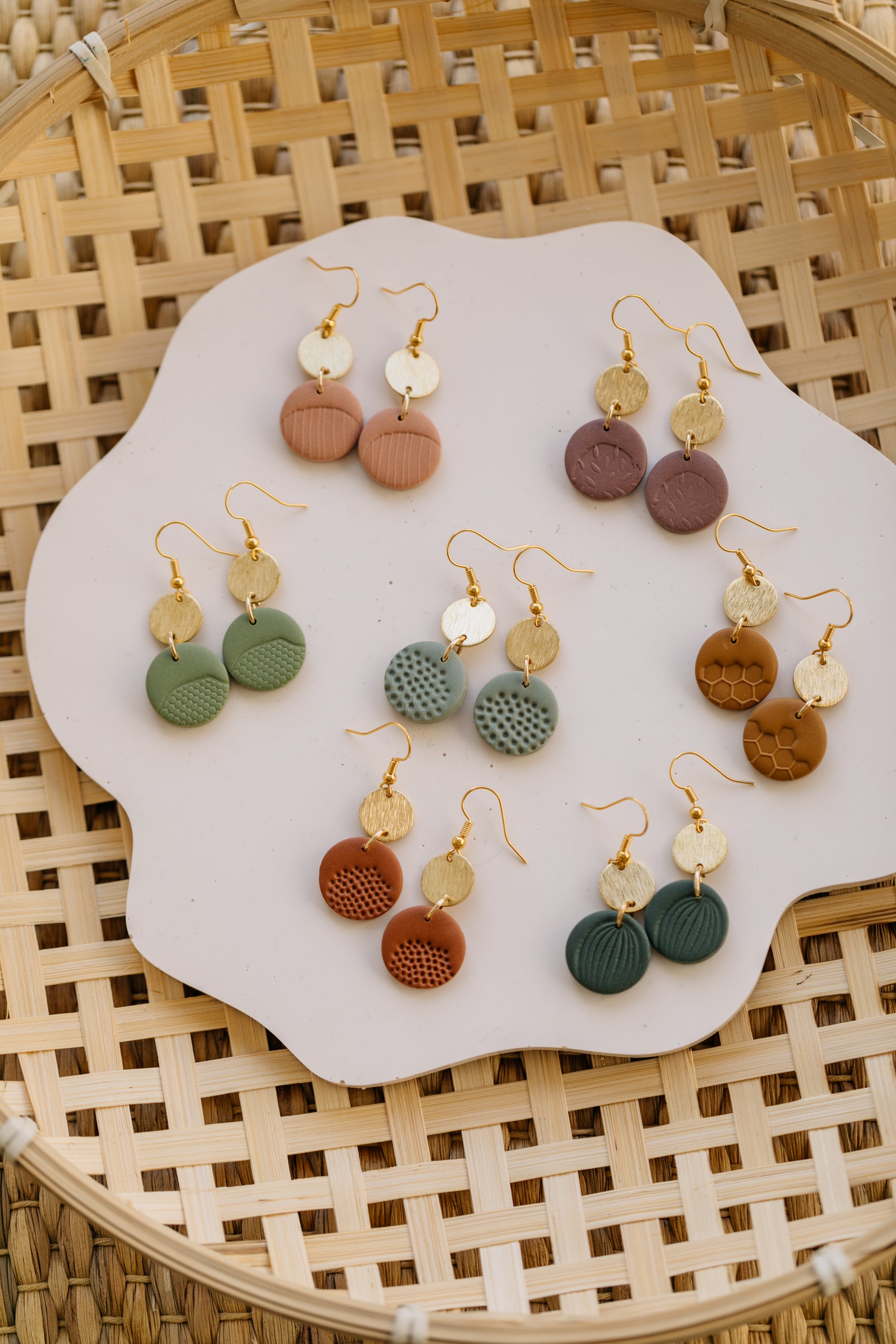 MARJA - small drop earrings gold