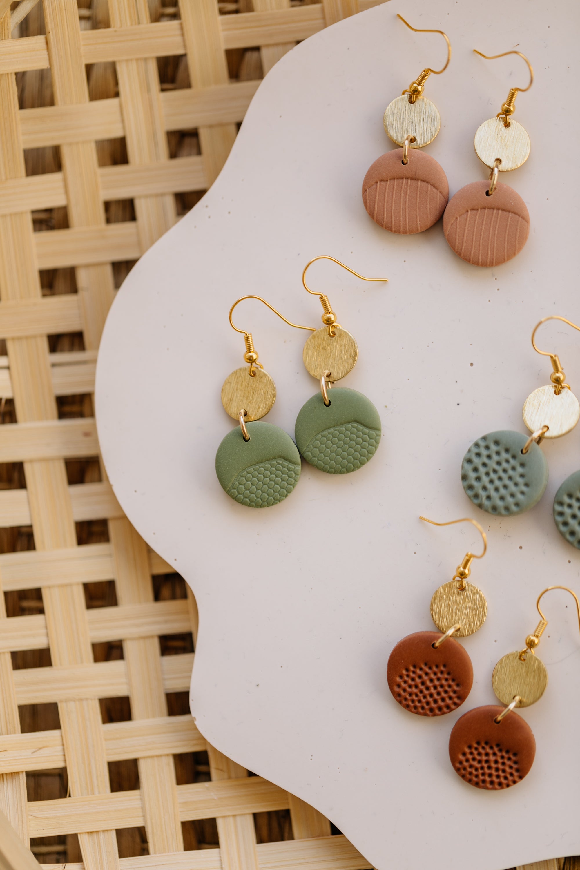 MARJA - small drop earrings gold