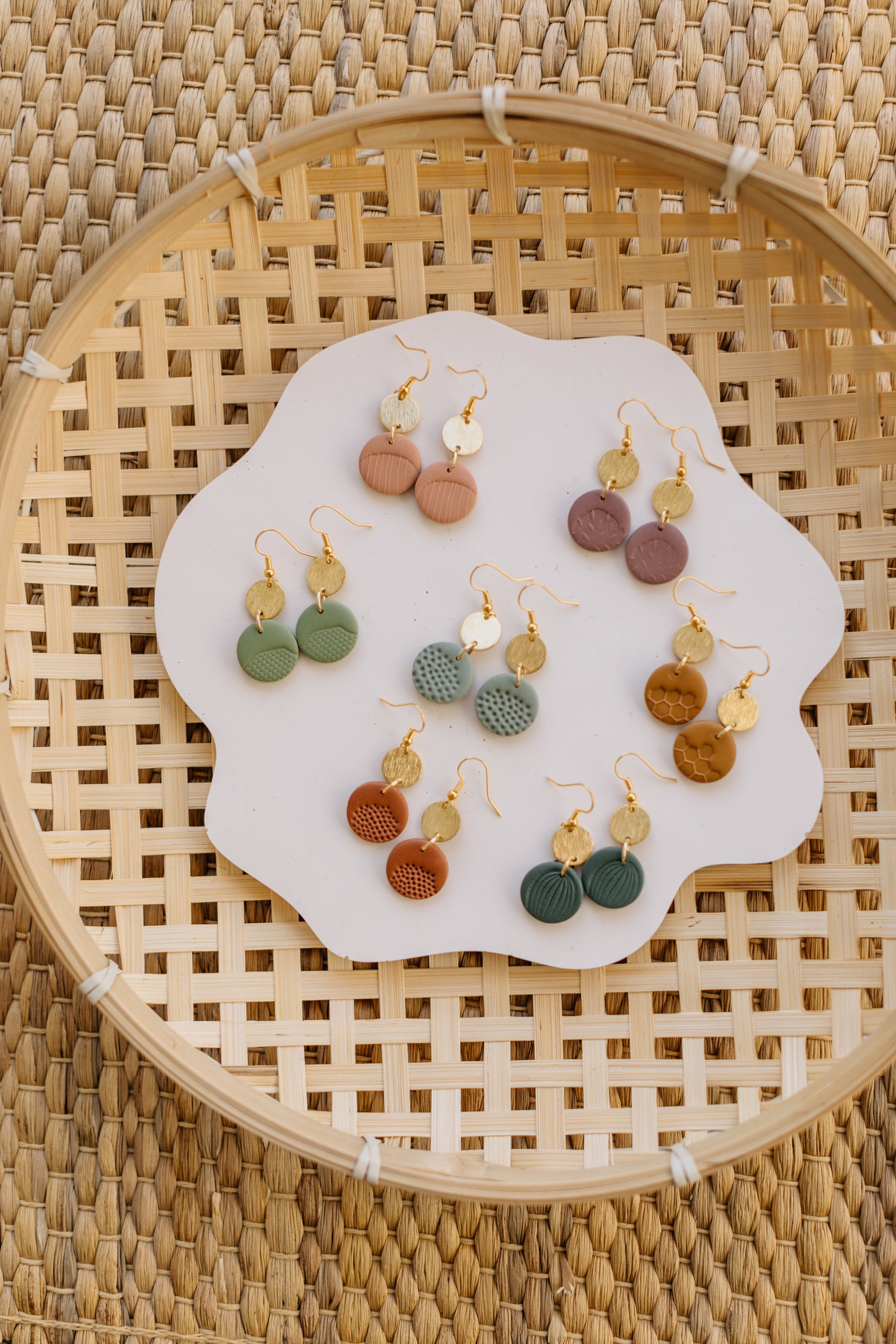 MARJA - small drop earrings gold