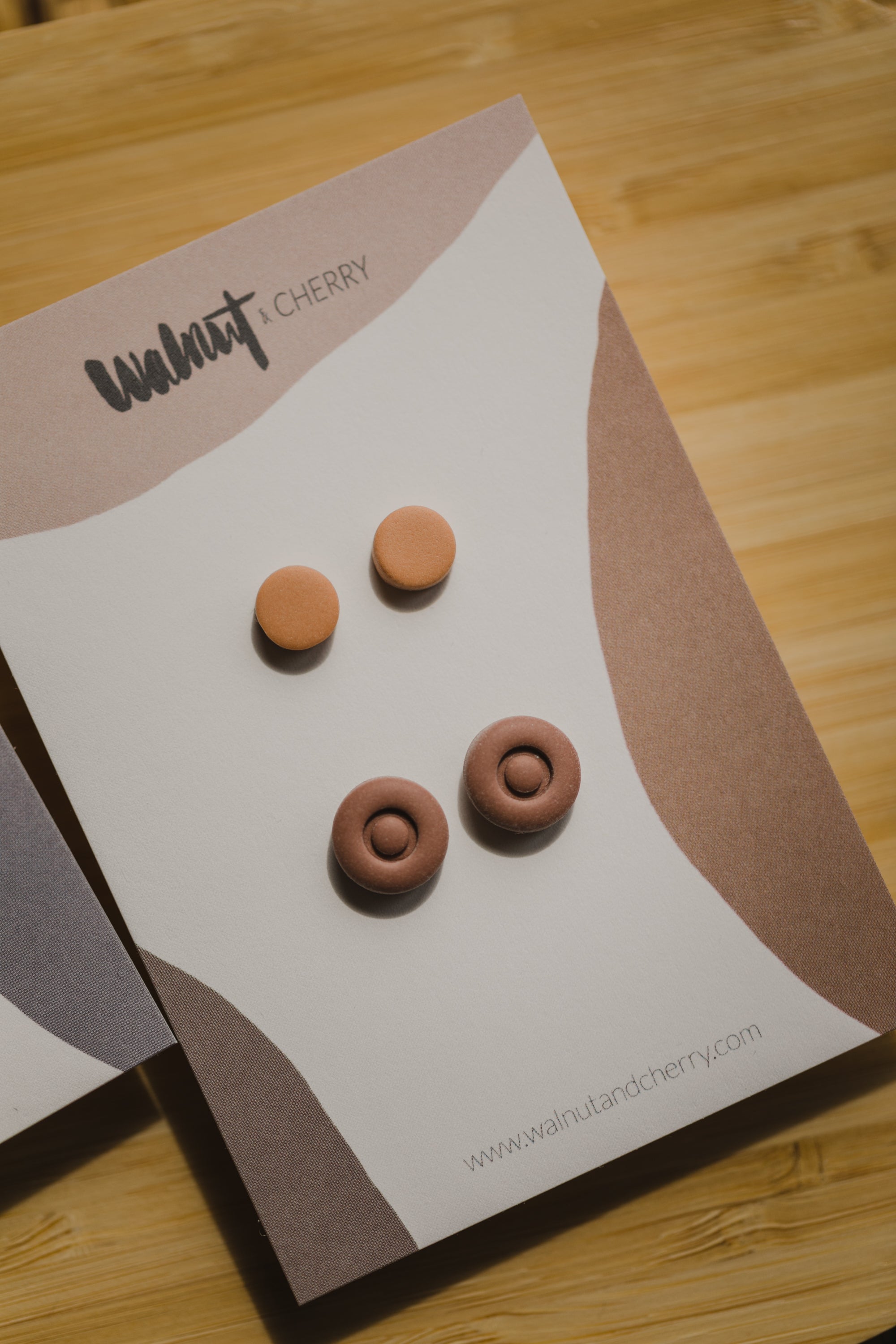 YUNA - small round earrings made of polymer clay in bright colors