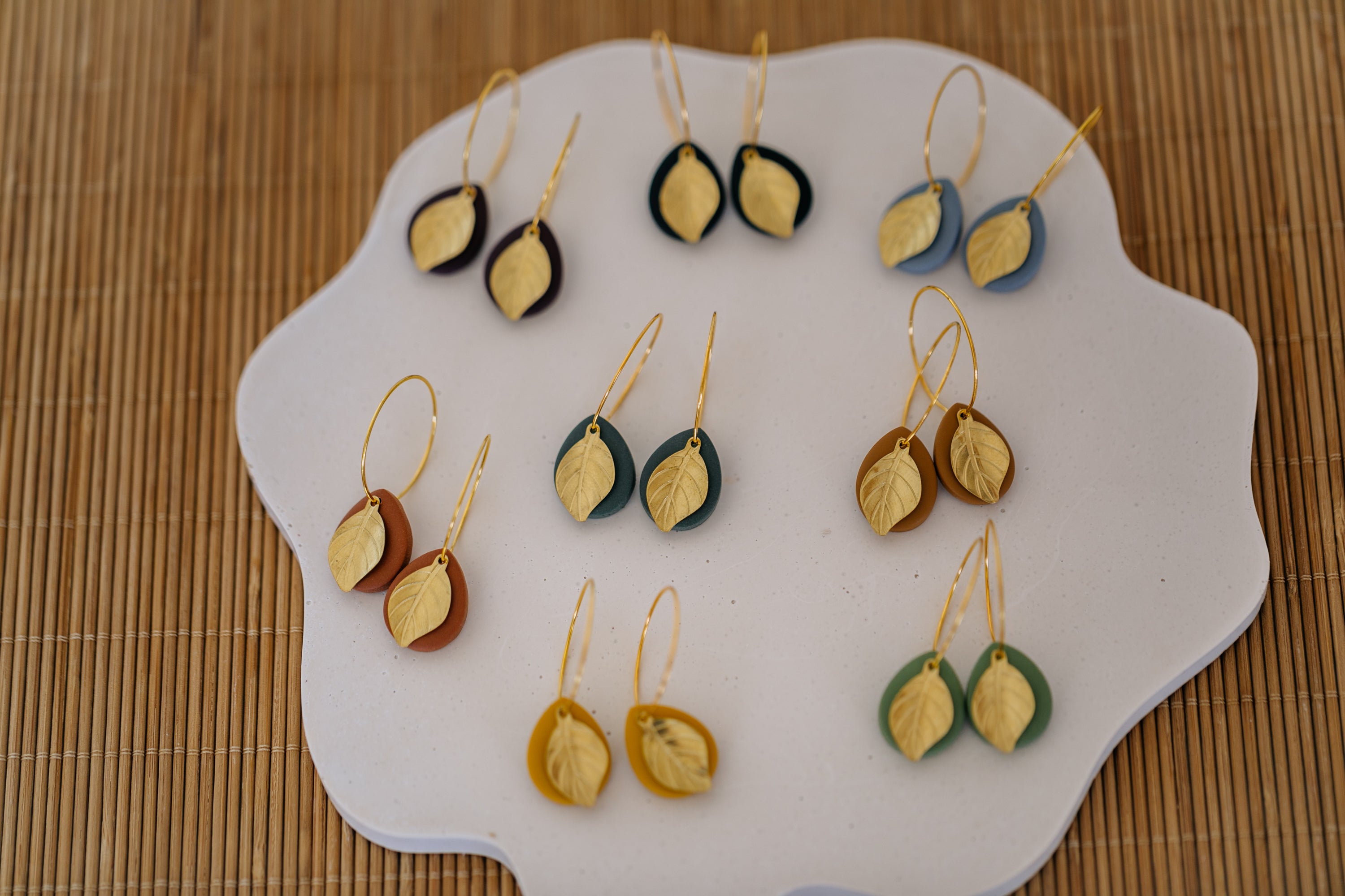 filigree creole made of titanium with various gemstones (aventurine)