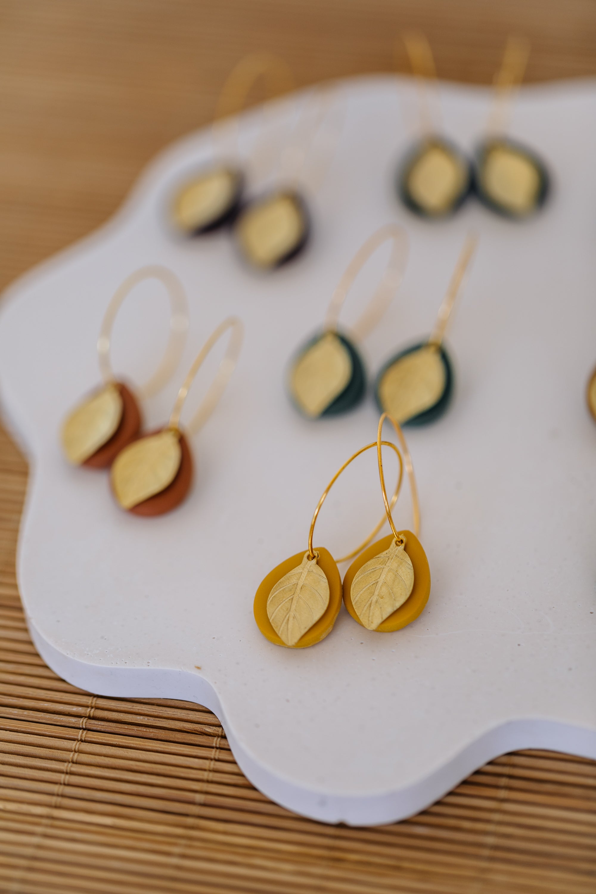 filigree creole made of titanium with various gemstones (aventurine)