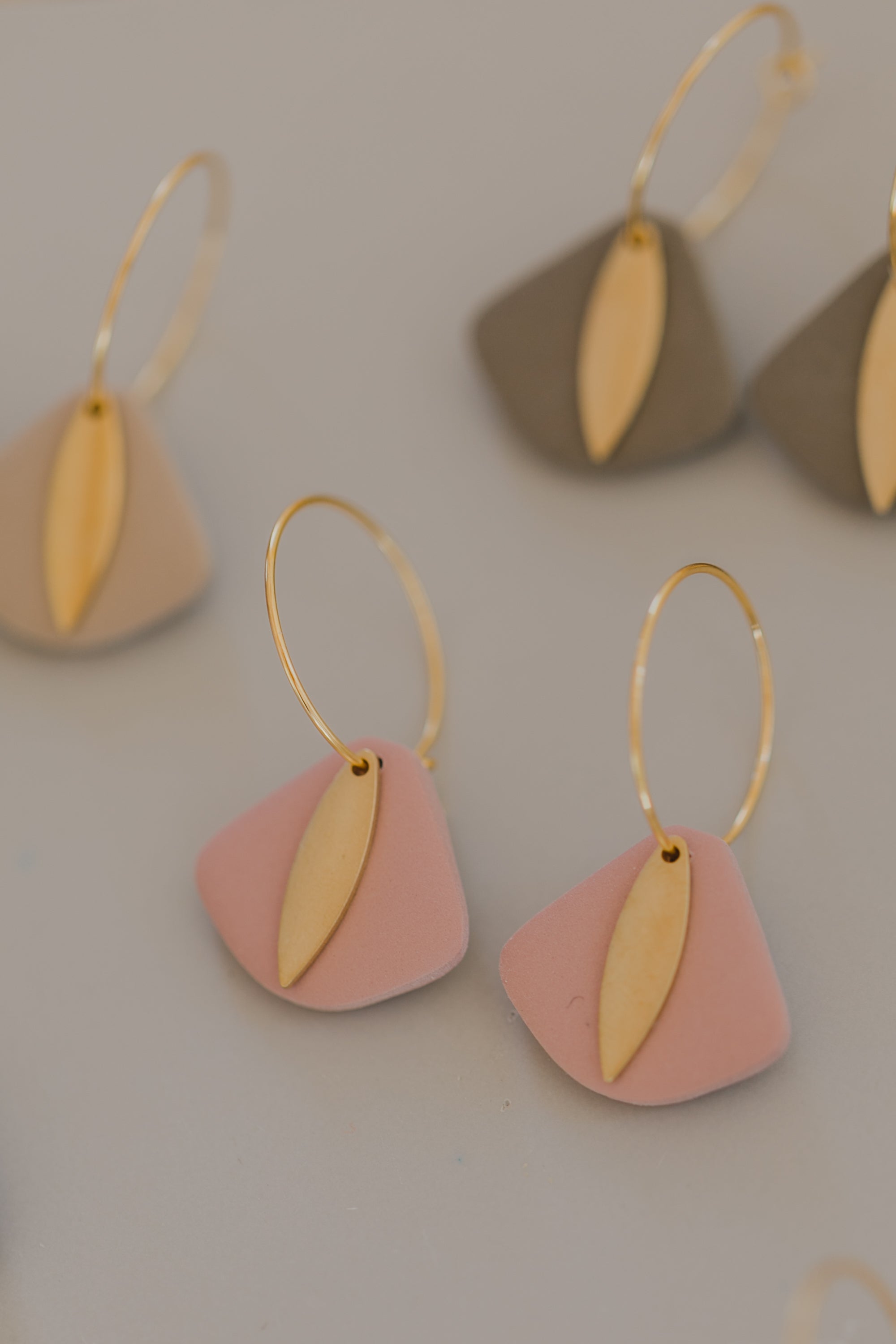 LIMA - Creolen mit Polymer Ton Anhänger Trapez