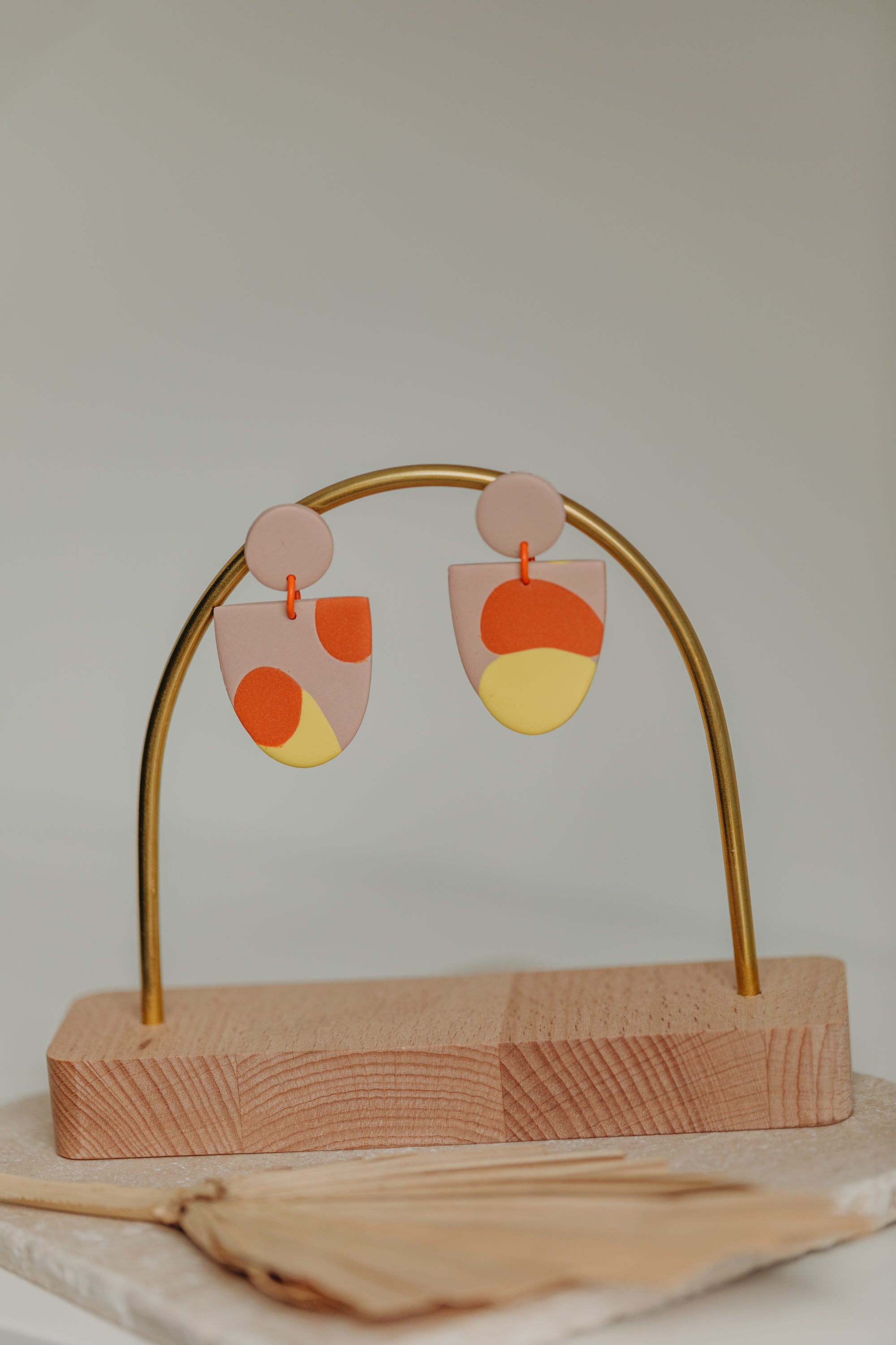 ORLA - große Statement Polymer Ton in Gelb, Rosa und Orange