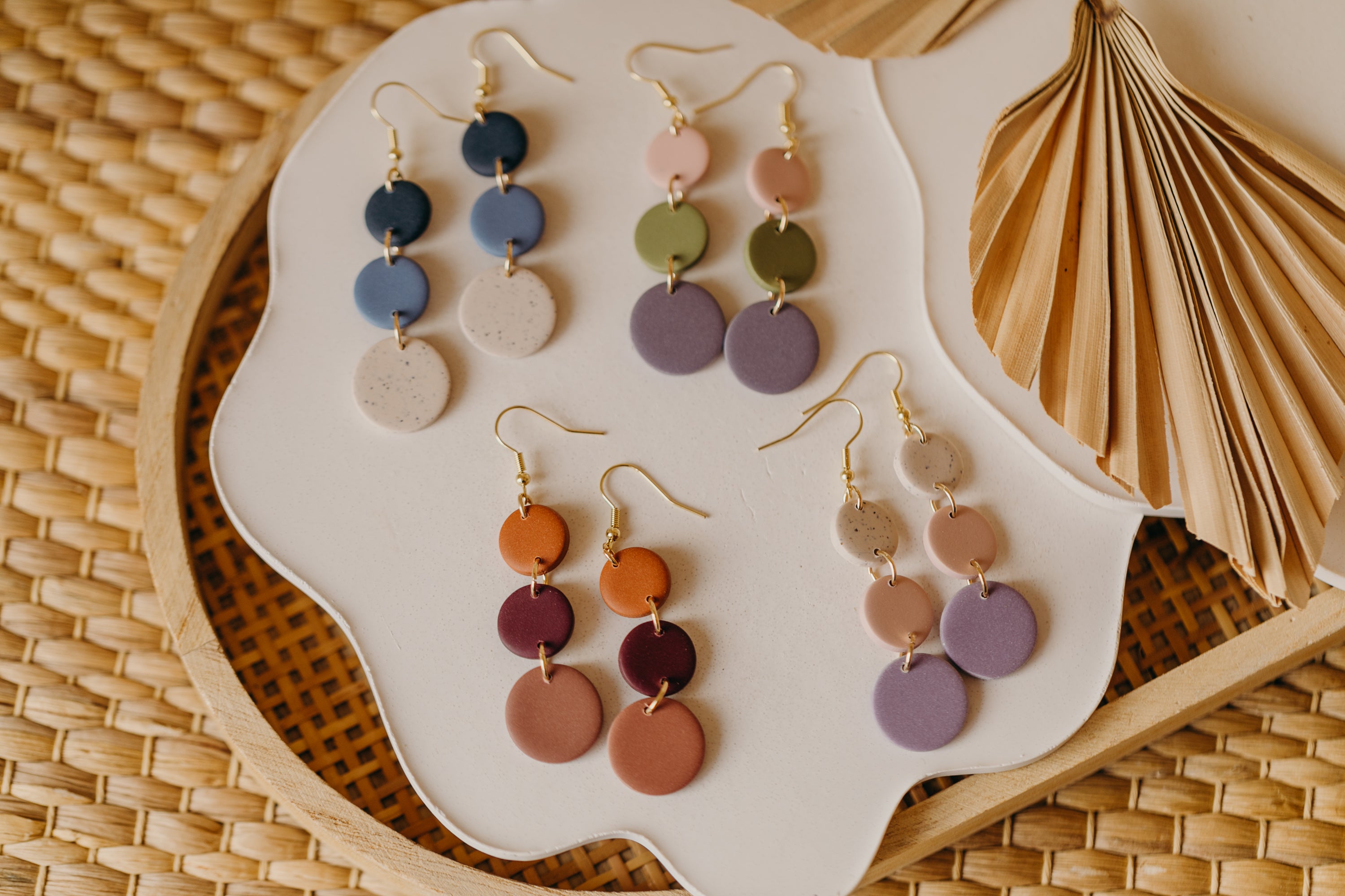 runde dreifarbige Ohrringe aus Polymer Ton