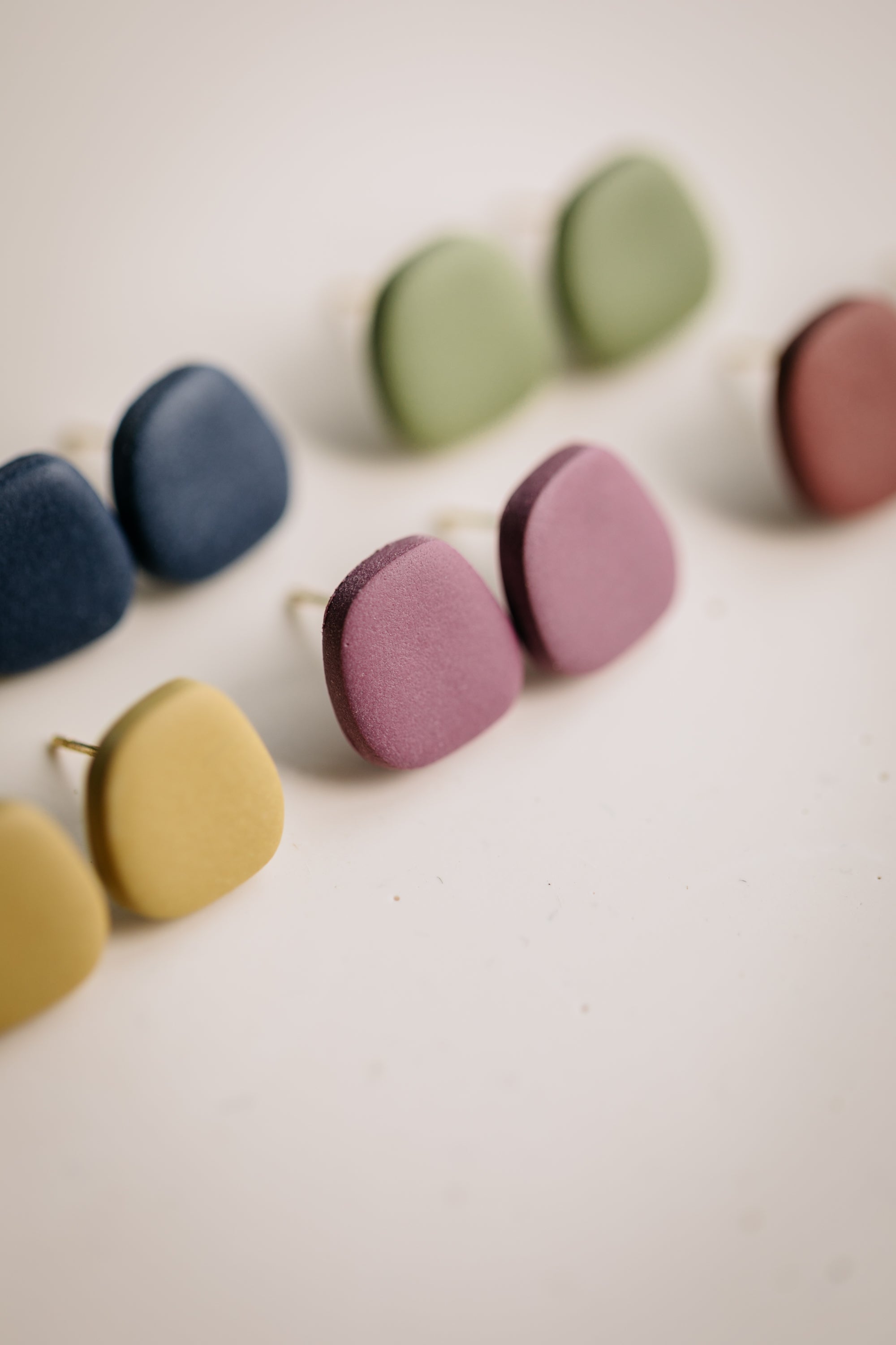 NANO - Eckige Ohrstecker aus Polymer Ton