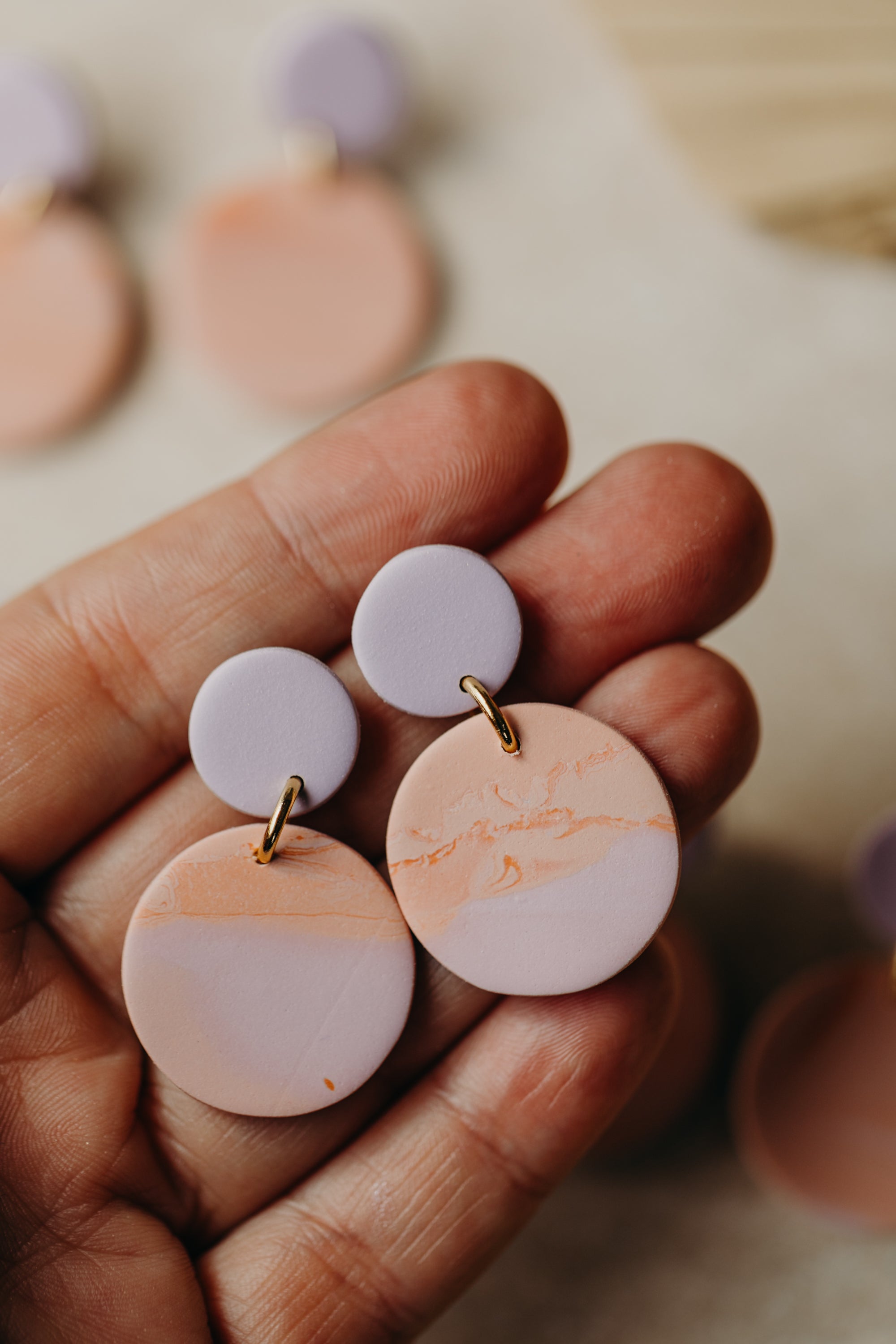 YUNA - small round earrings made of polymer clay in bright colors