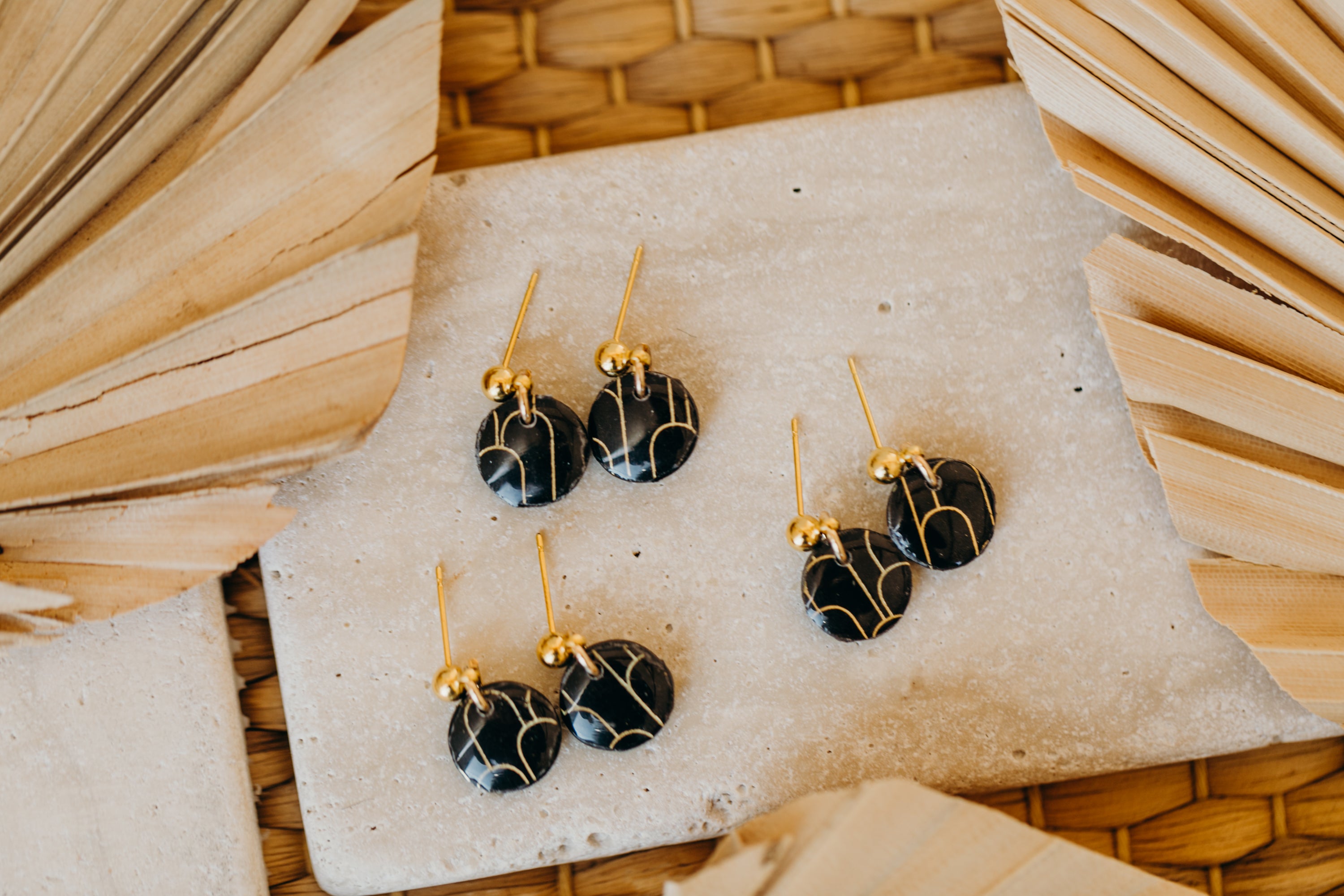 HILDE - small round black polymer clay earrings