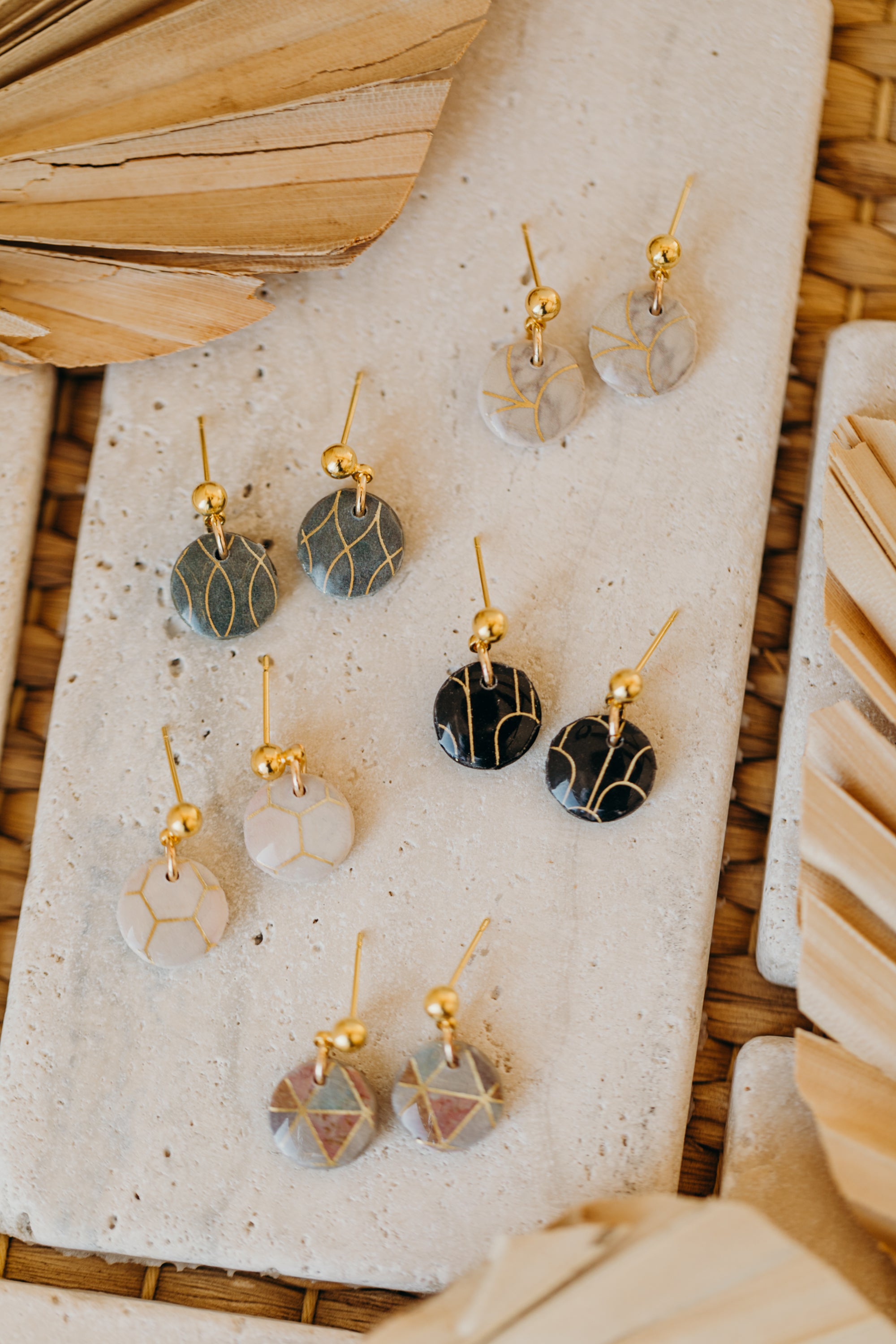 HILDE - small round black polymer clay earrings