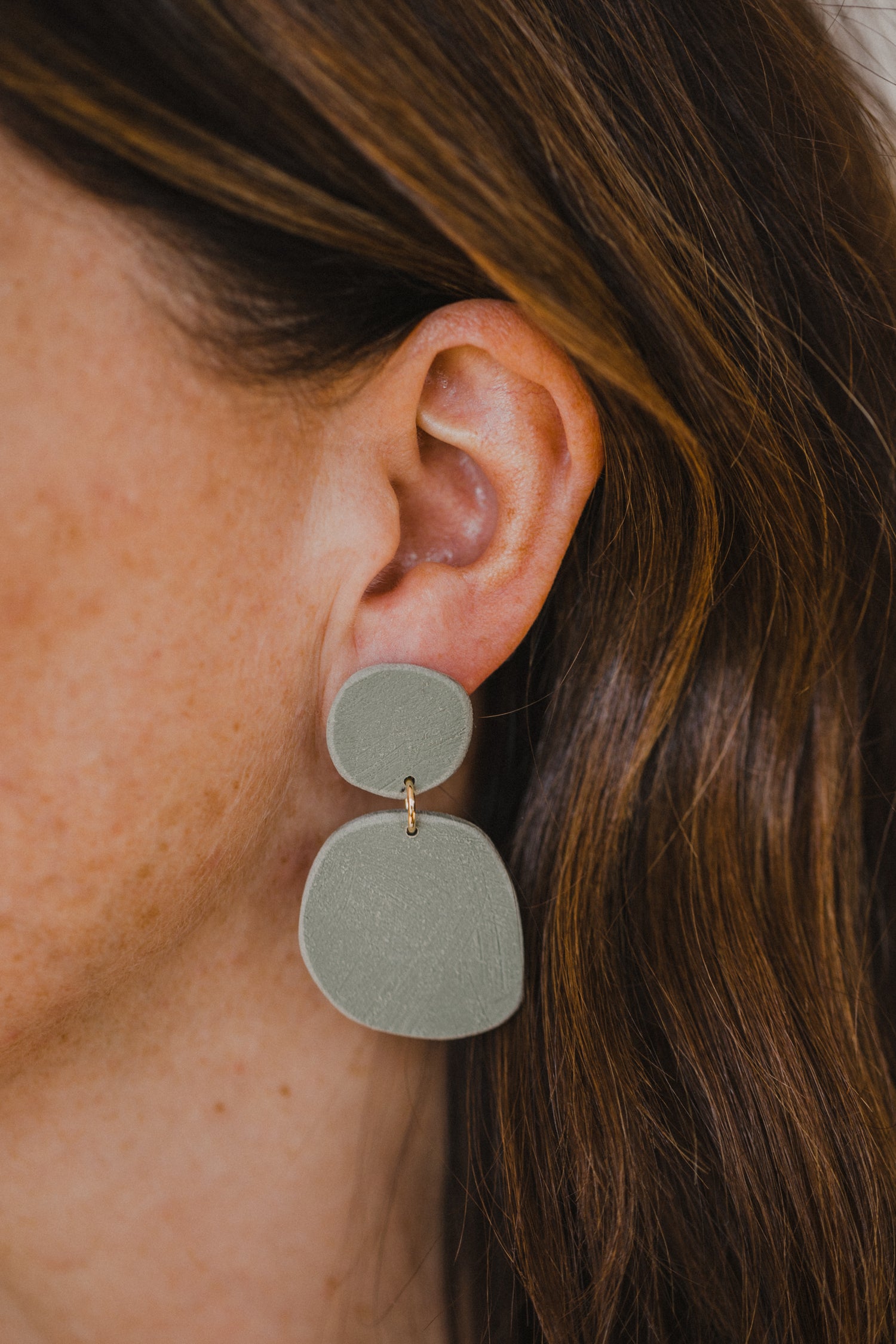 MIRA - große grüne Statement Ohrringe aus Polymer Ton