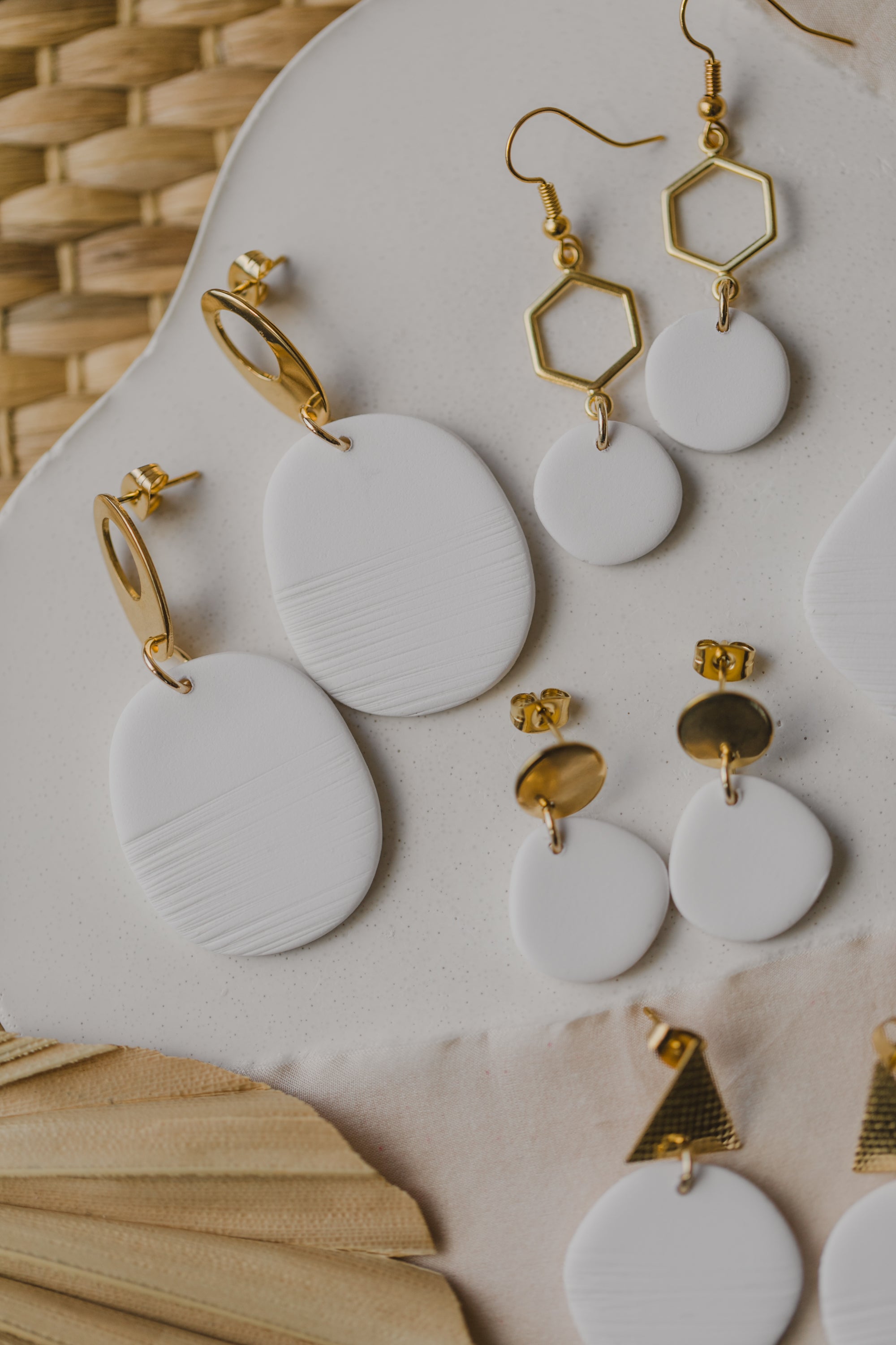 MARJA - small drop earrings gold