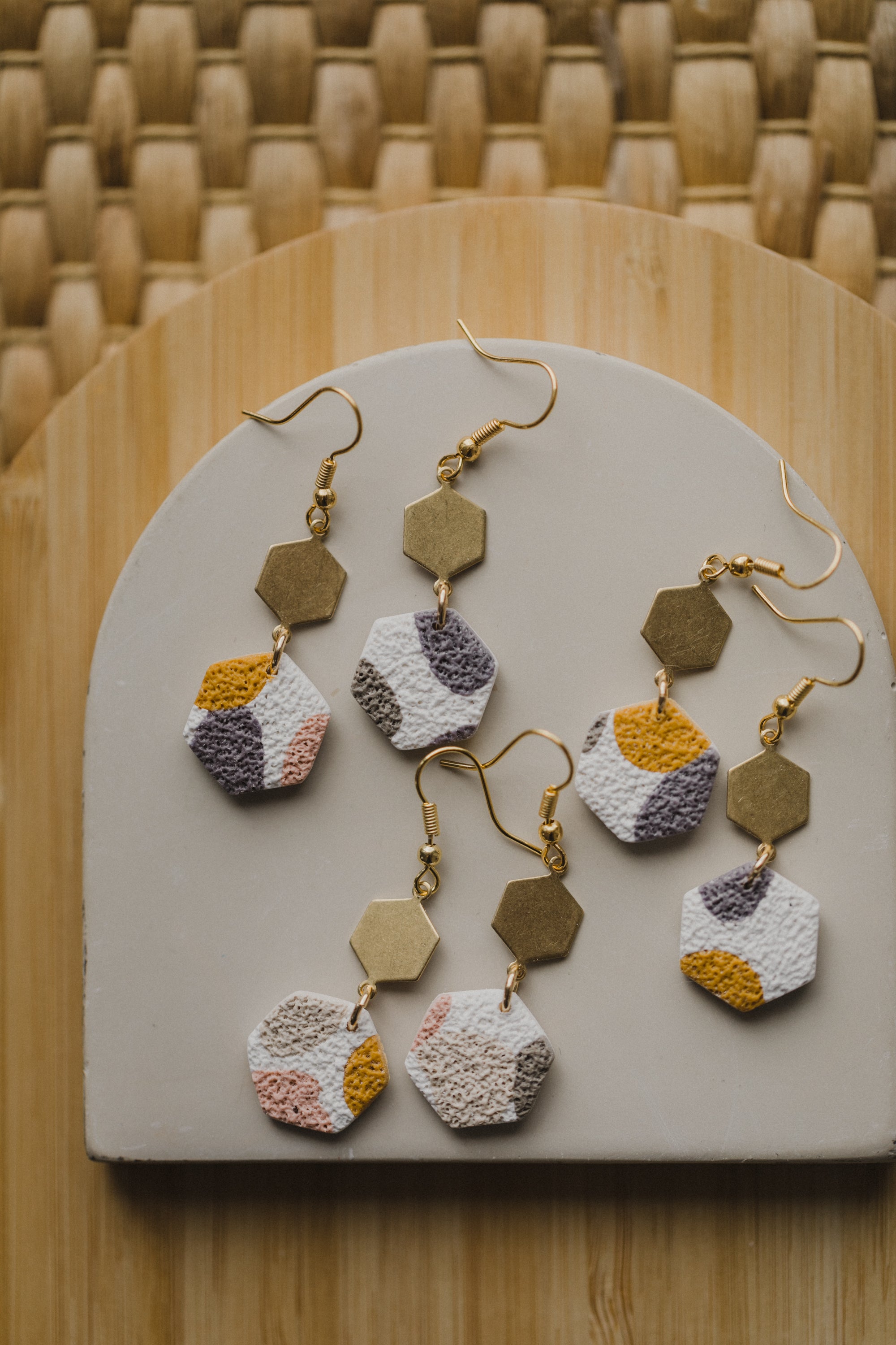 Bunte secheckige Terrazzo Ohrringe aus Polymer Ton