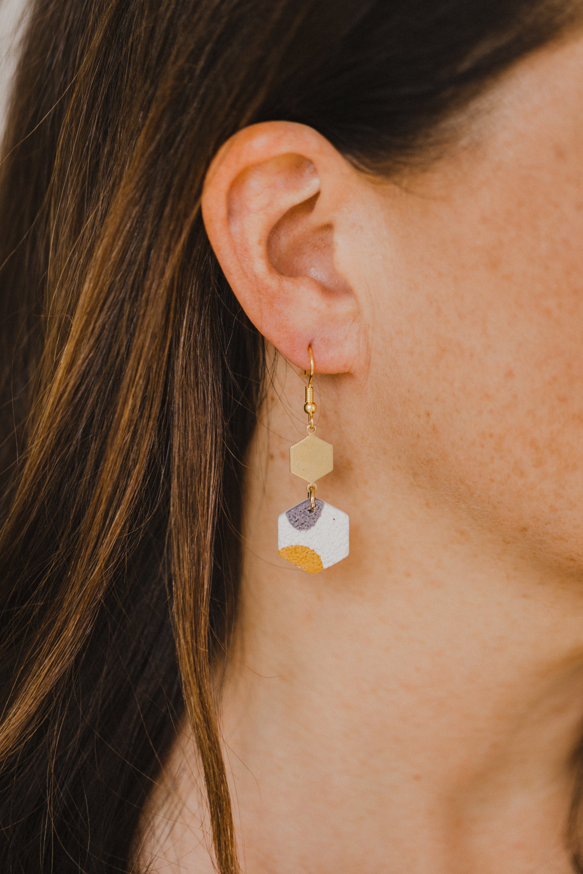 Bunte secheckige Terrazzo Ohrringe aus Polymer Ton