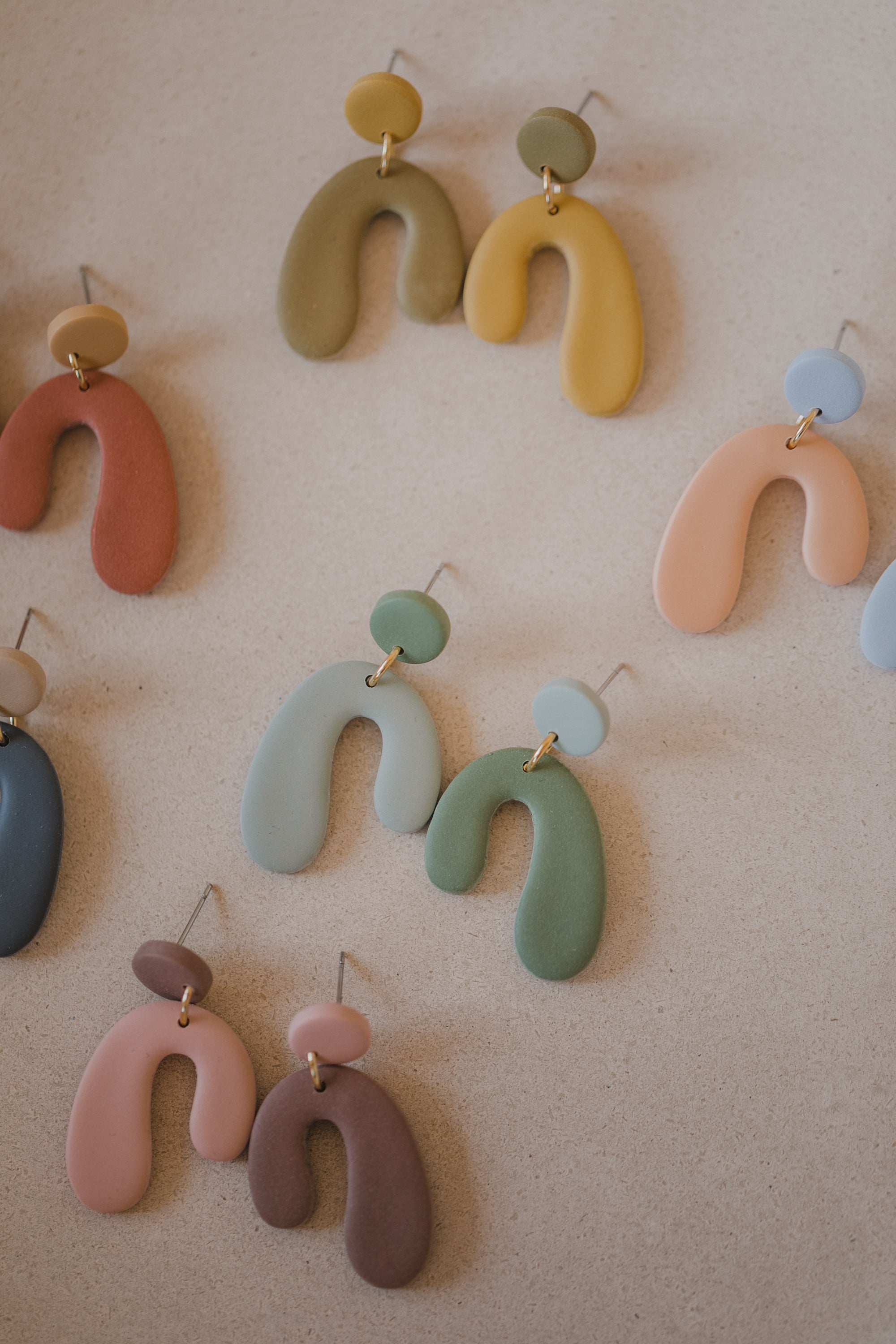 MARJA - small drop earrings gold