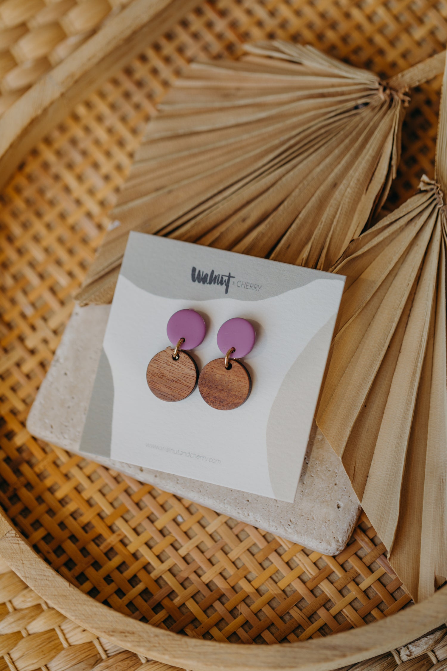 YUMI - round polymer clay earrings in fuchsia with round wooden pendant