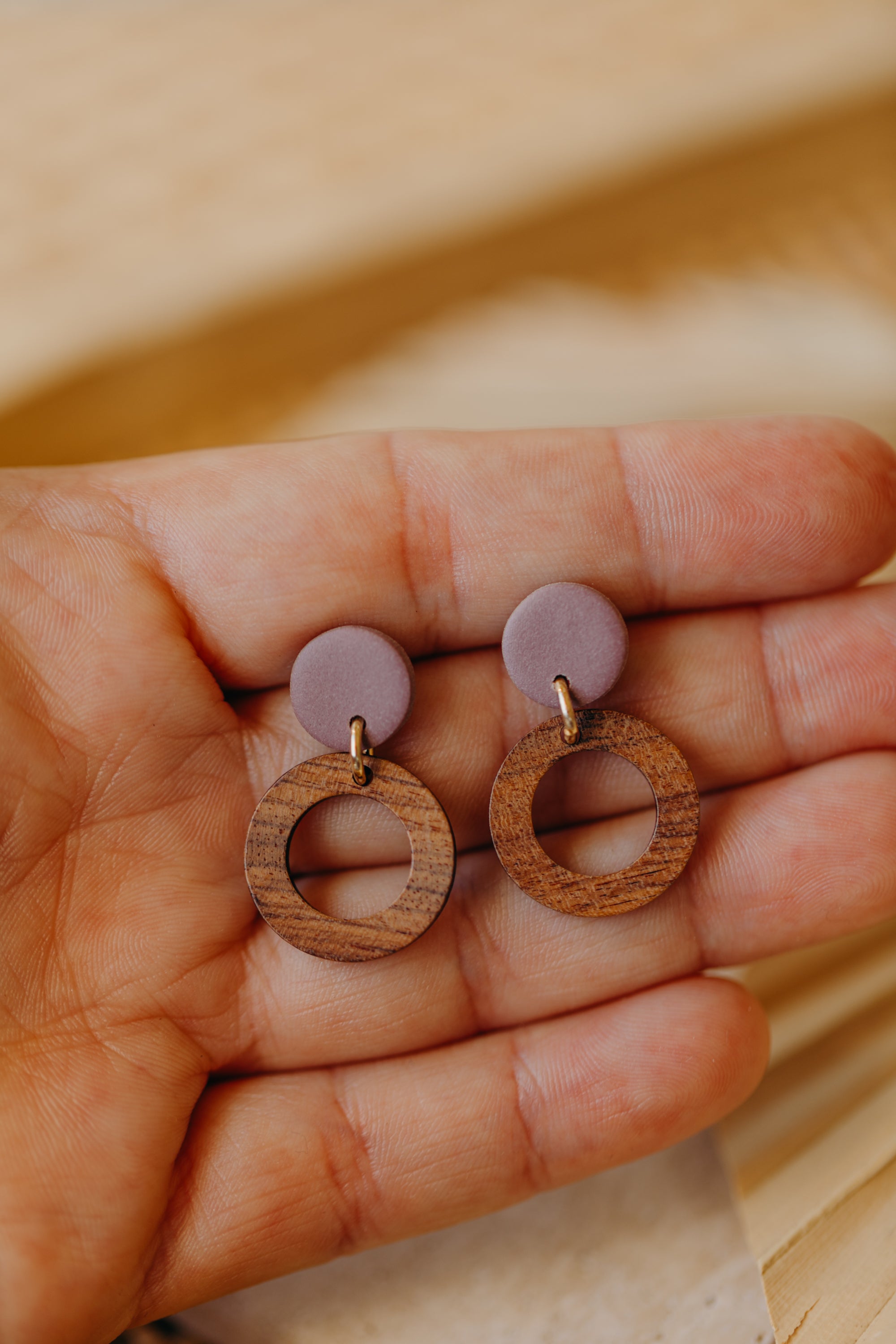 BECCA - round polymer clay earrings in mauve with wooden pendant small circle