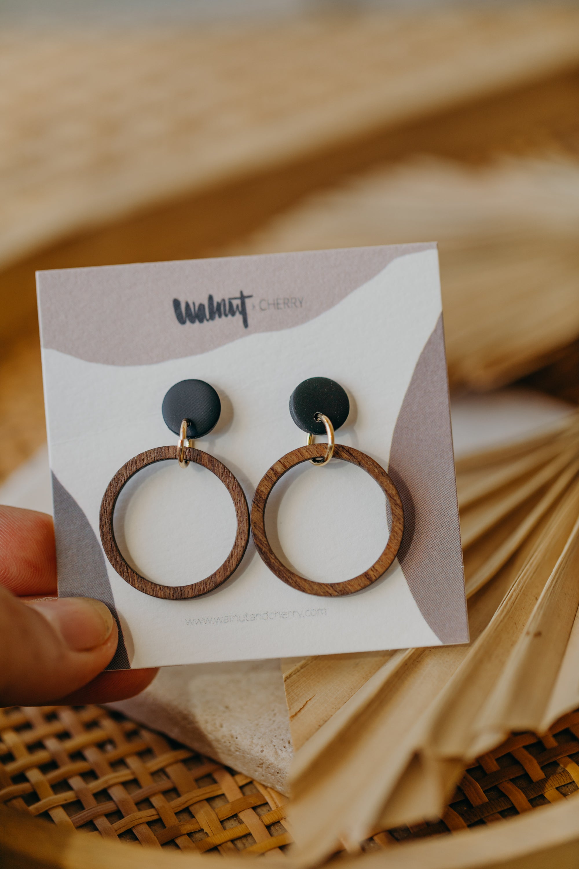 MALIA - round polymer clay earrings in black with wooden pendant circle