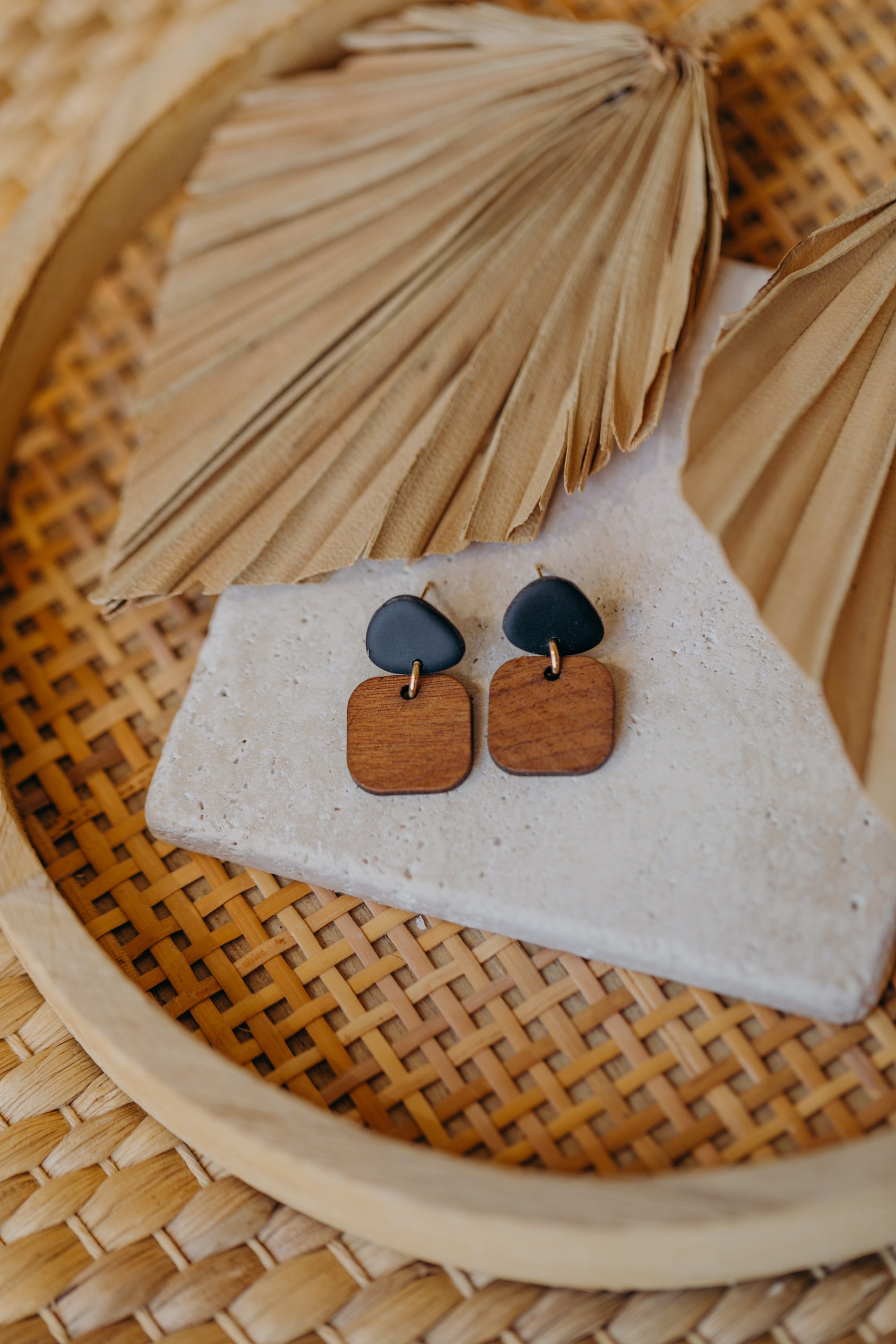 CARLA - triangular polymer clay earrings in black with rectangular wooden pendant
