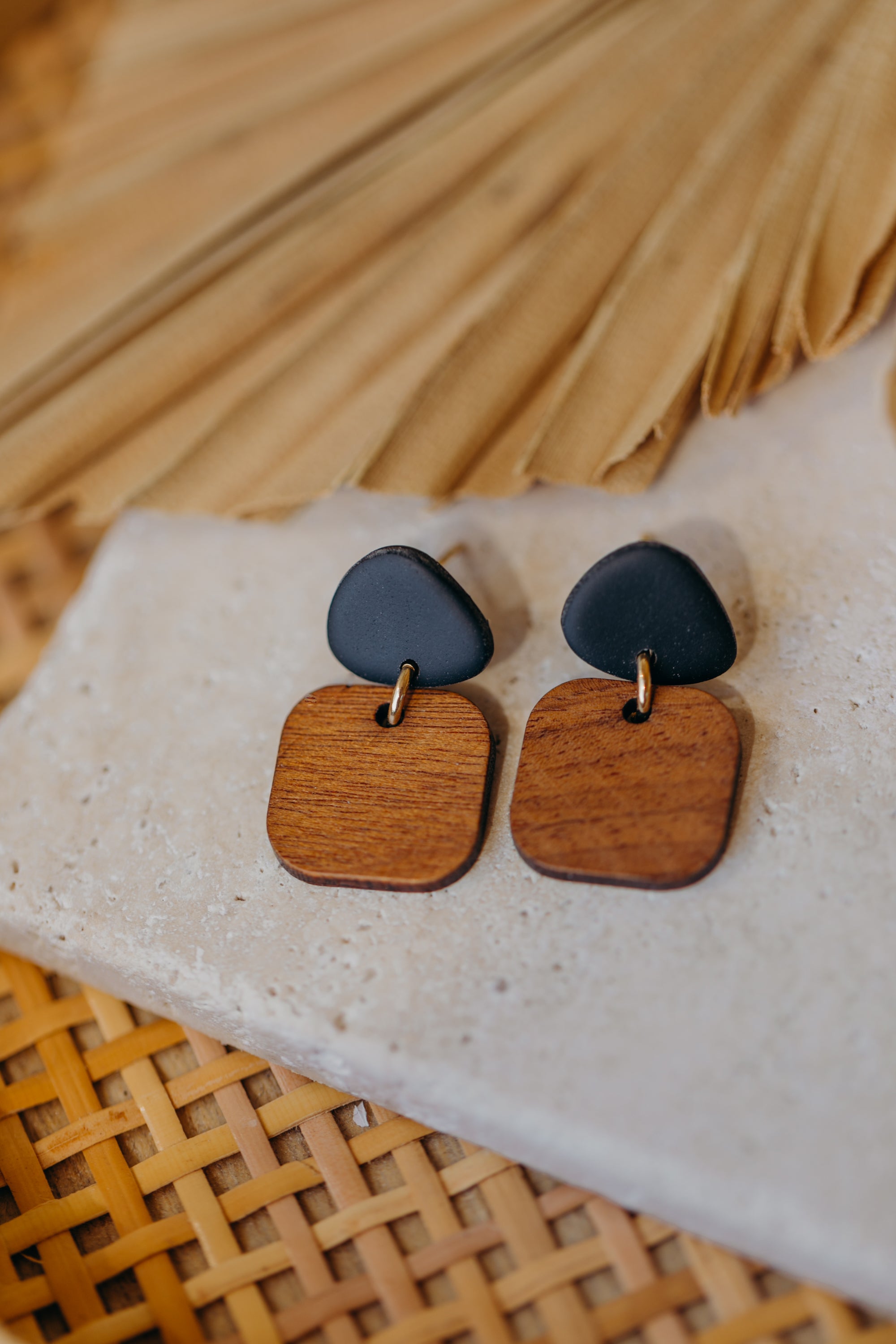 CARLA - triangular polymer clay earrings in black with rectangular wooden pendant