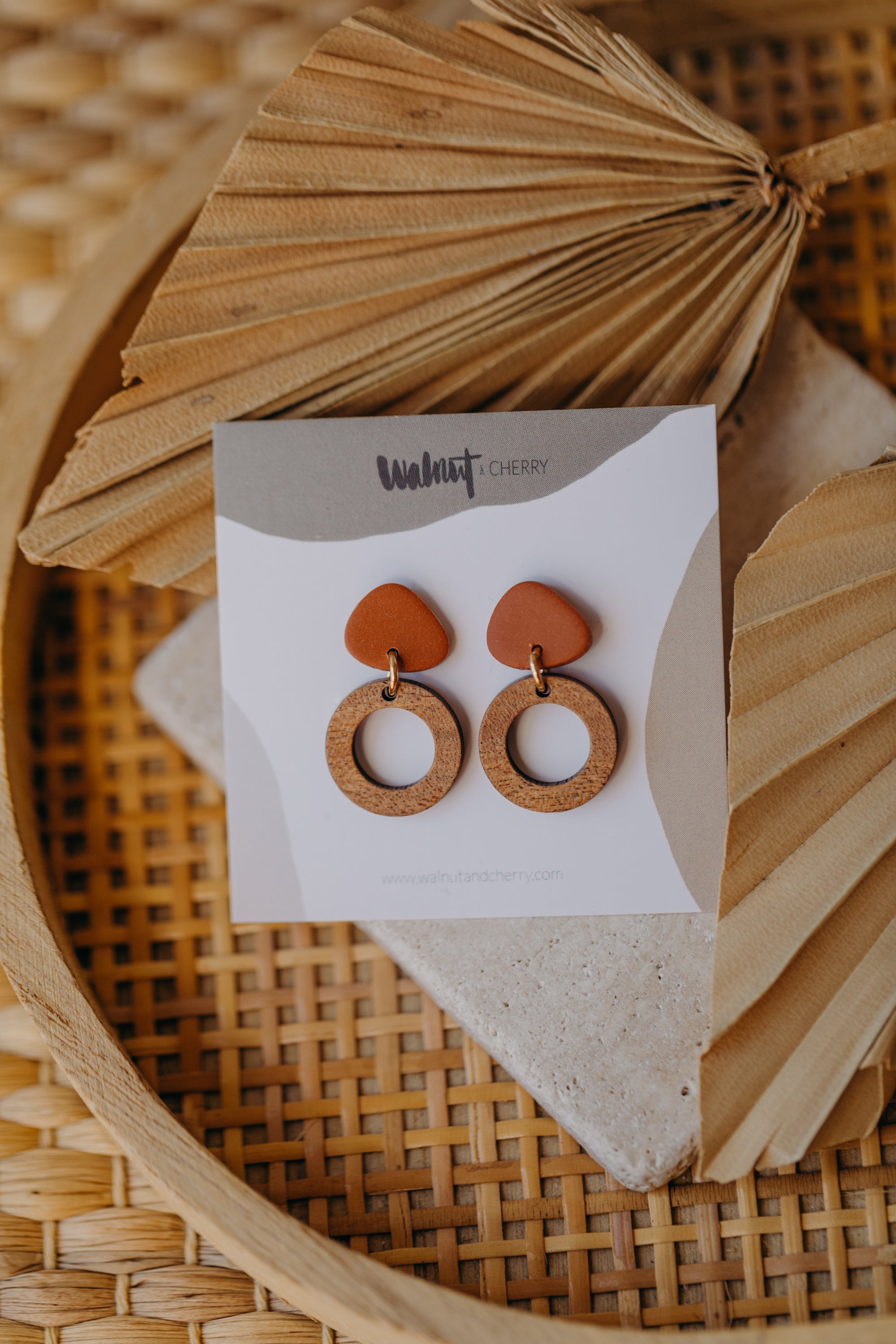 SMILLA - triangular polymer clay earrings in cinnamon with small circle