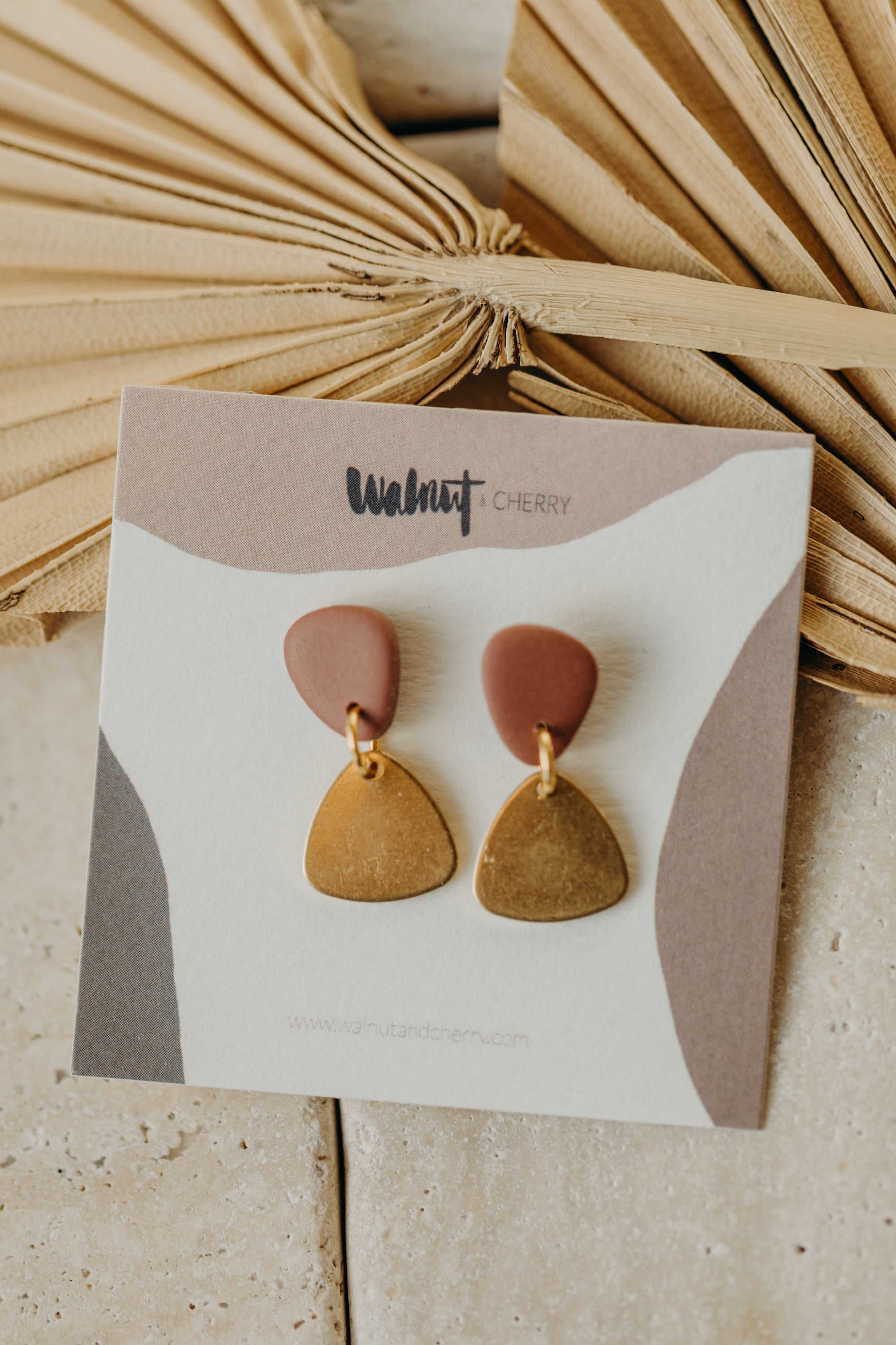 MARJA - small drop earrings gold