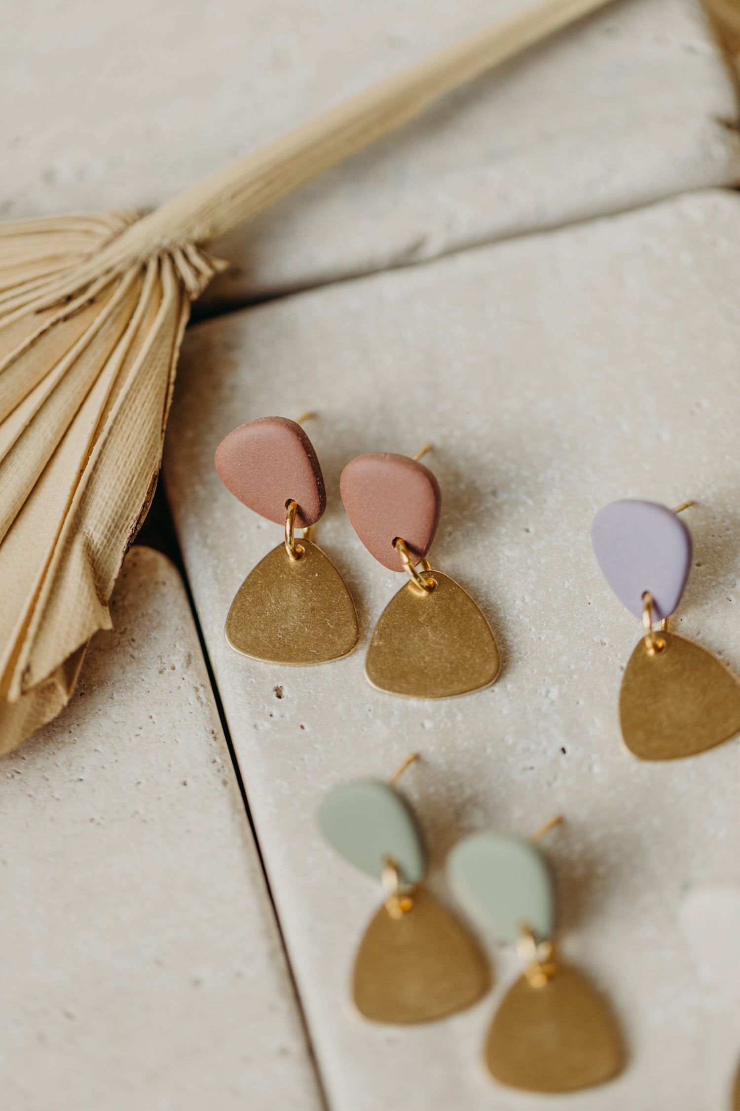 MARJA - small drop earrings gold