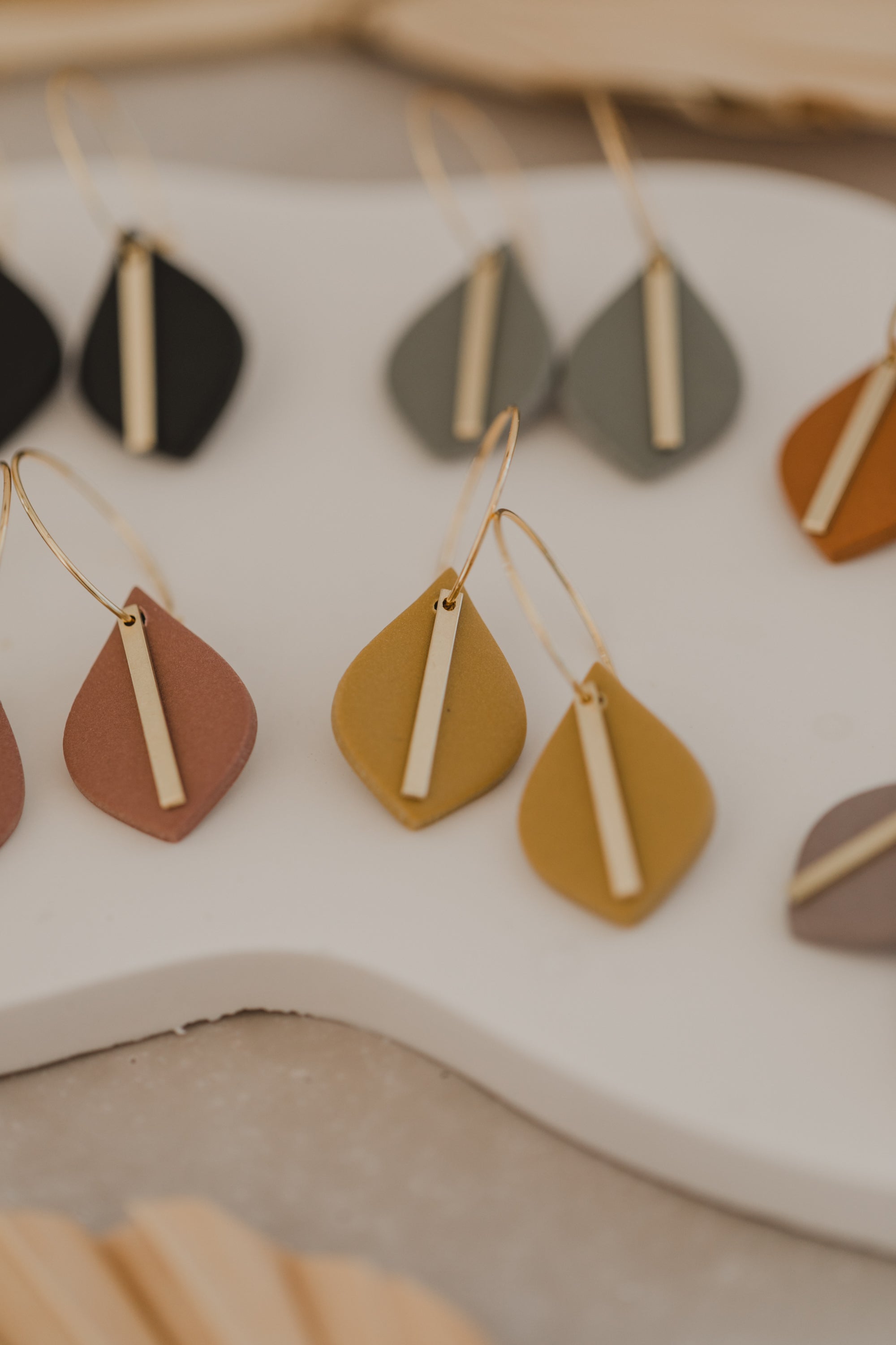 FLORENCE Mini - kleine Tropfen Ohrringe aus Polymer Ton
