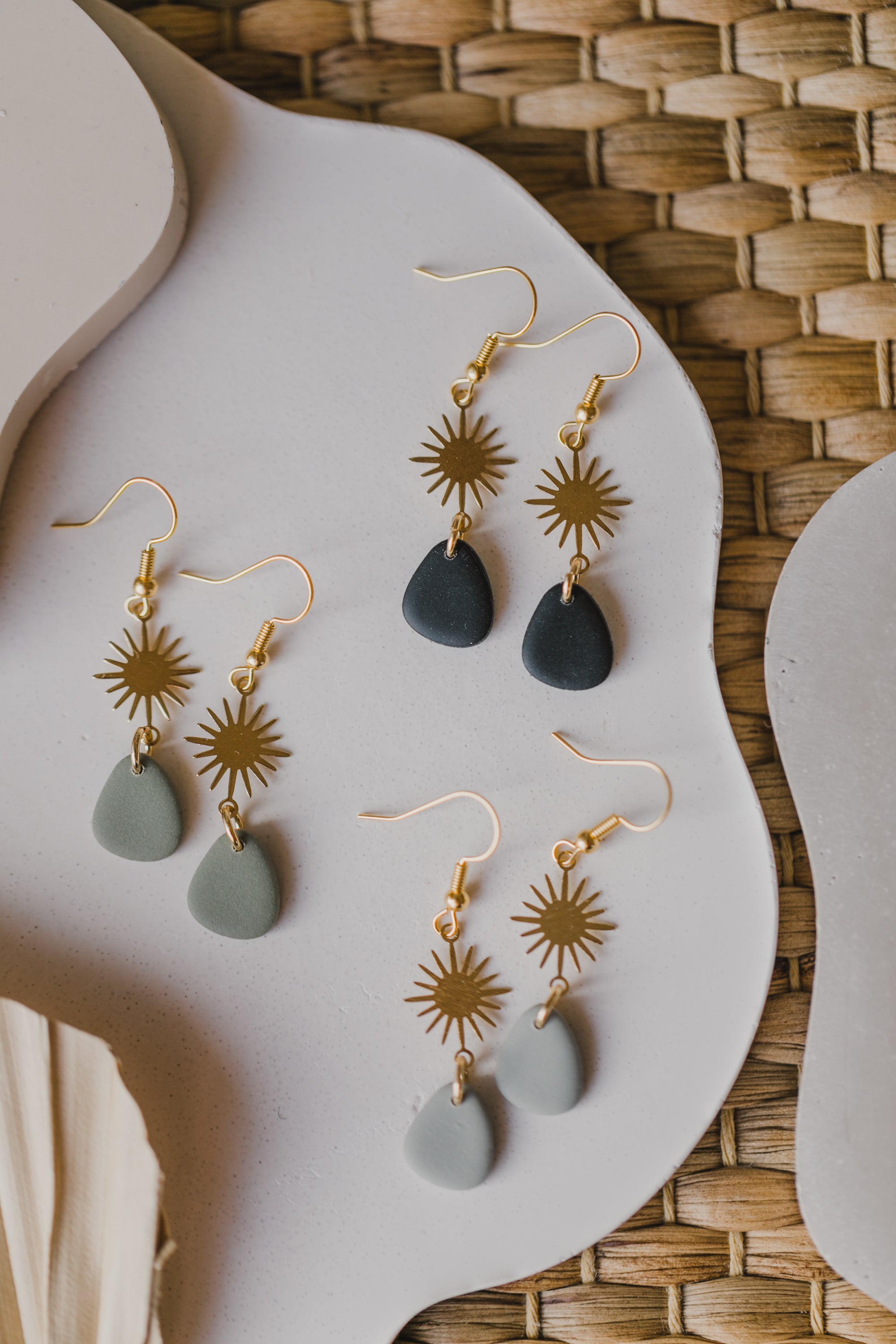 fringe earrings made of brass