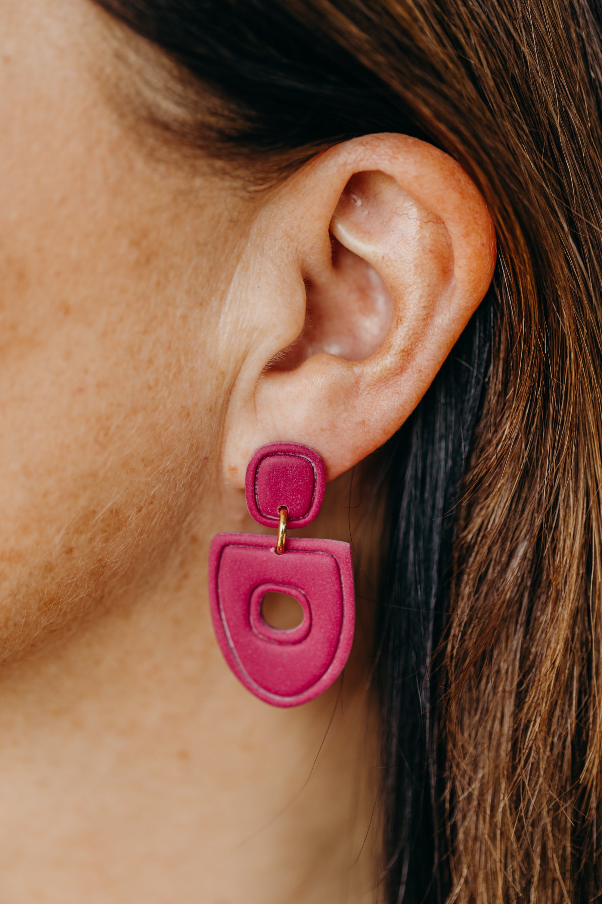 TILDA - Polymer Ton Ohrringe in Himbeere