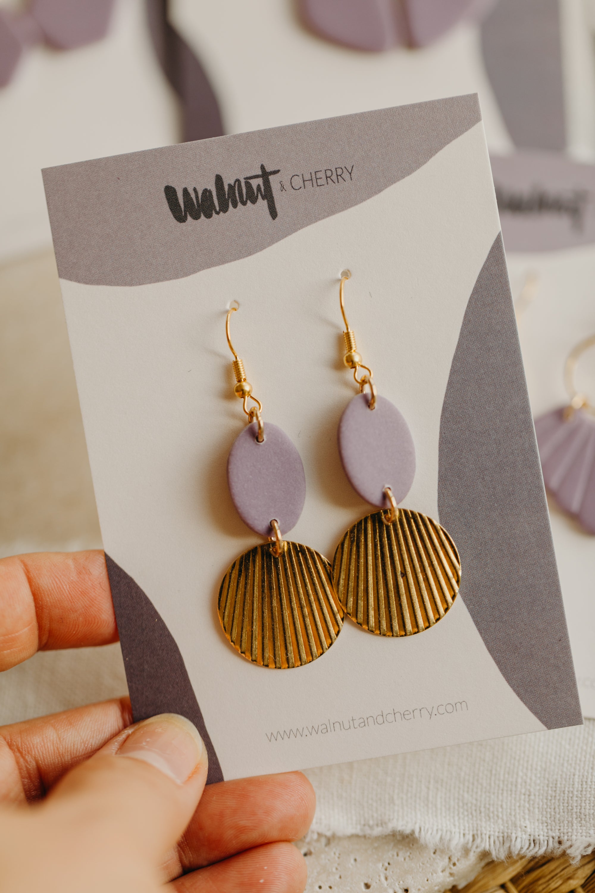 Polymer Ton Ohrringe in der Farbe Helles Lila