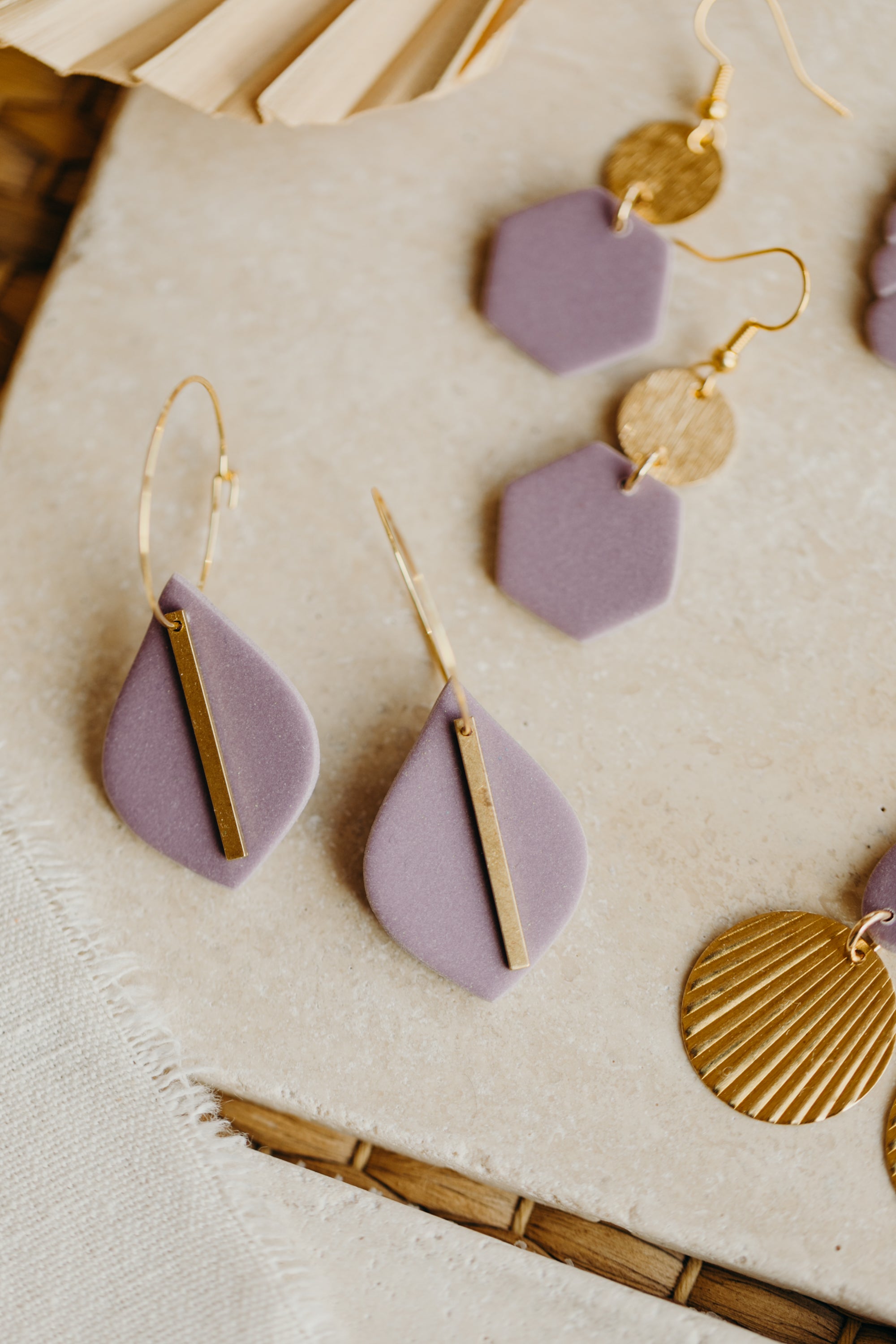 Polymer Ton Ohrringe in der Farbe Helles Lila