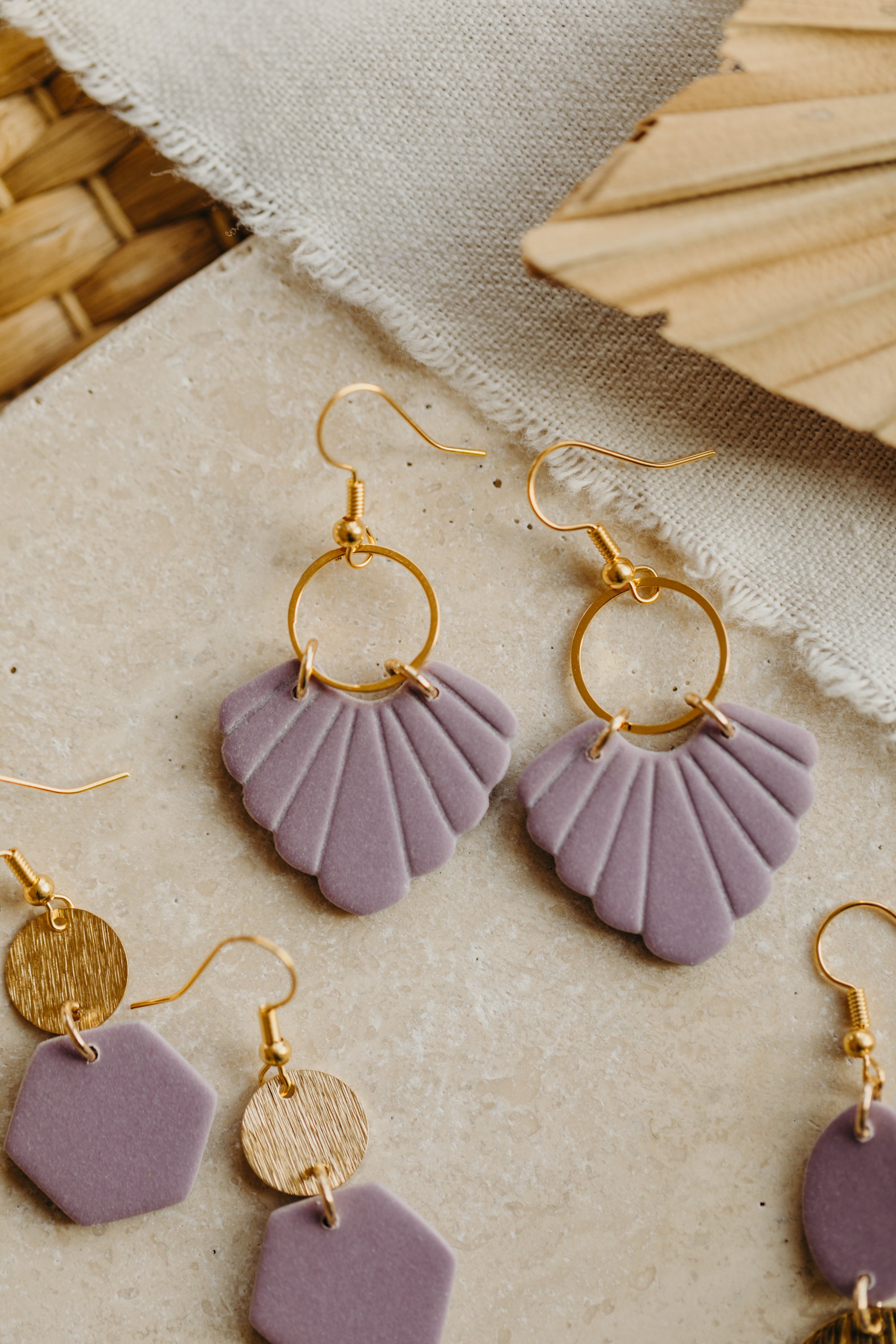 Polymer Ton Ohrringe in der Farbe Helles Lila