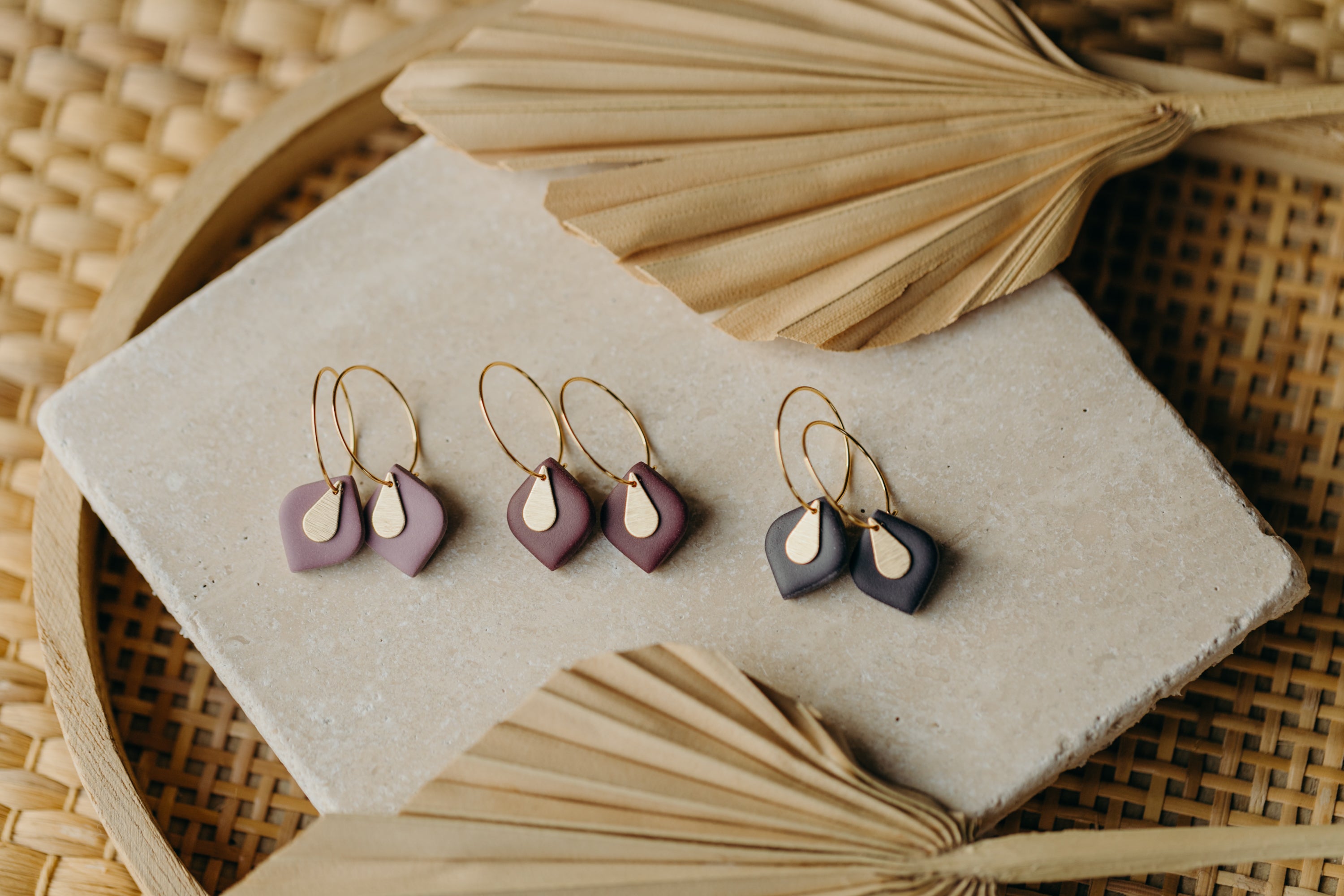 KATJA - Hoop earrings with teardrop polymer clay pendants in berry tones