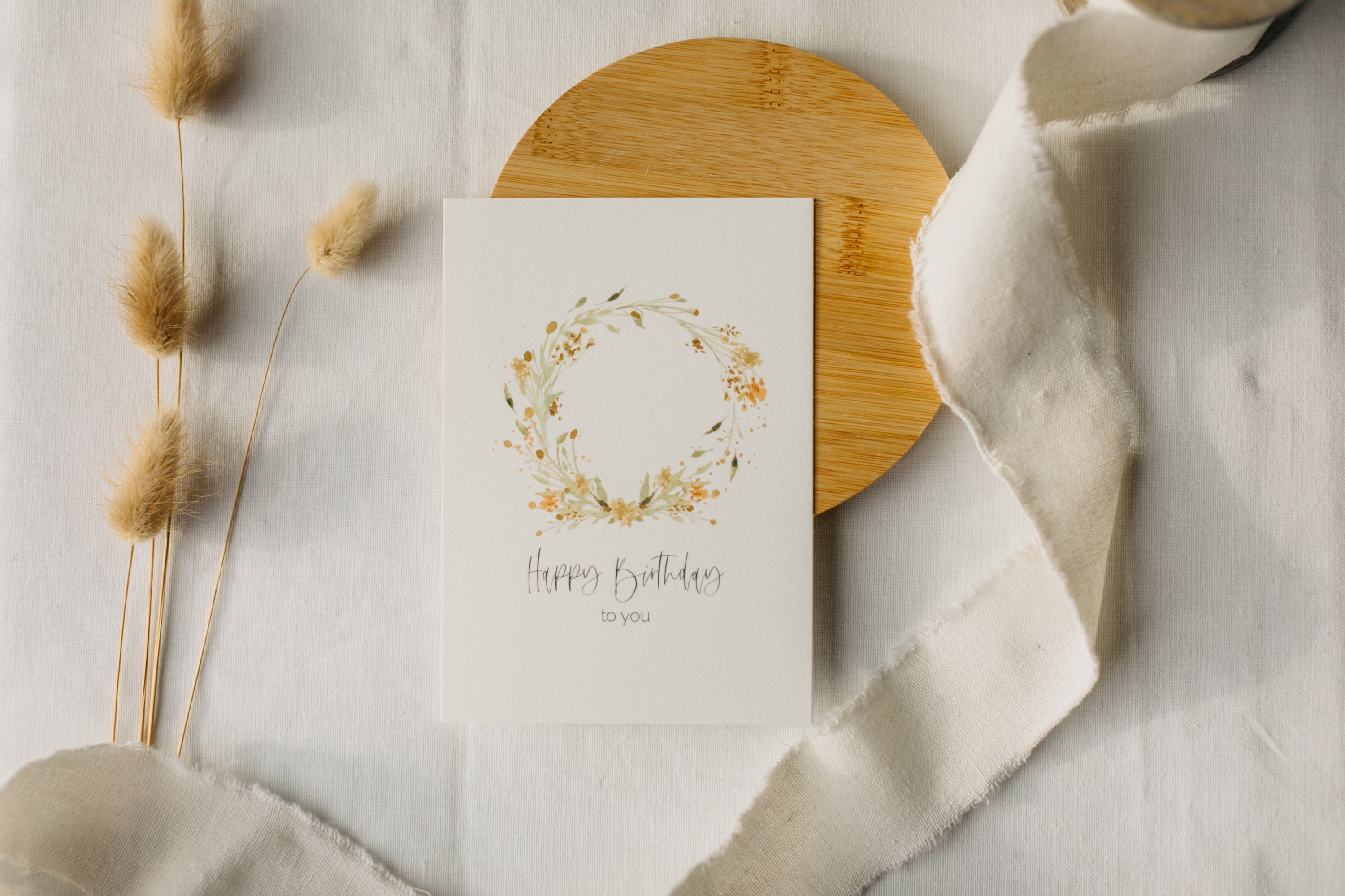 Postkarte Blumenkranz "Happy Birthday to you"