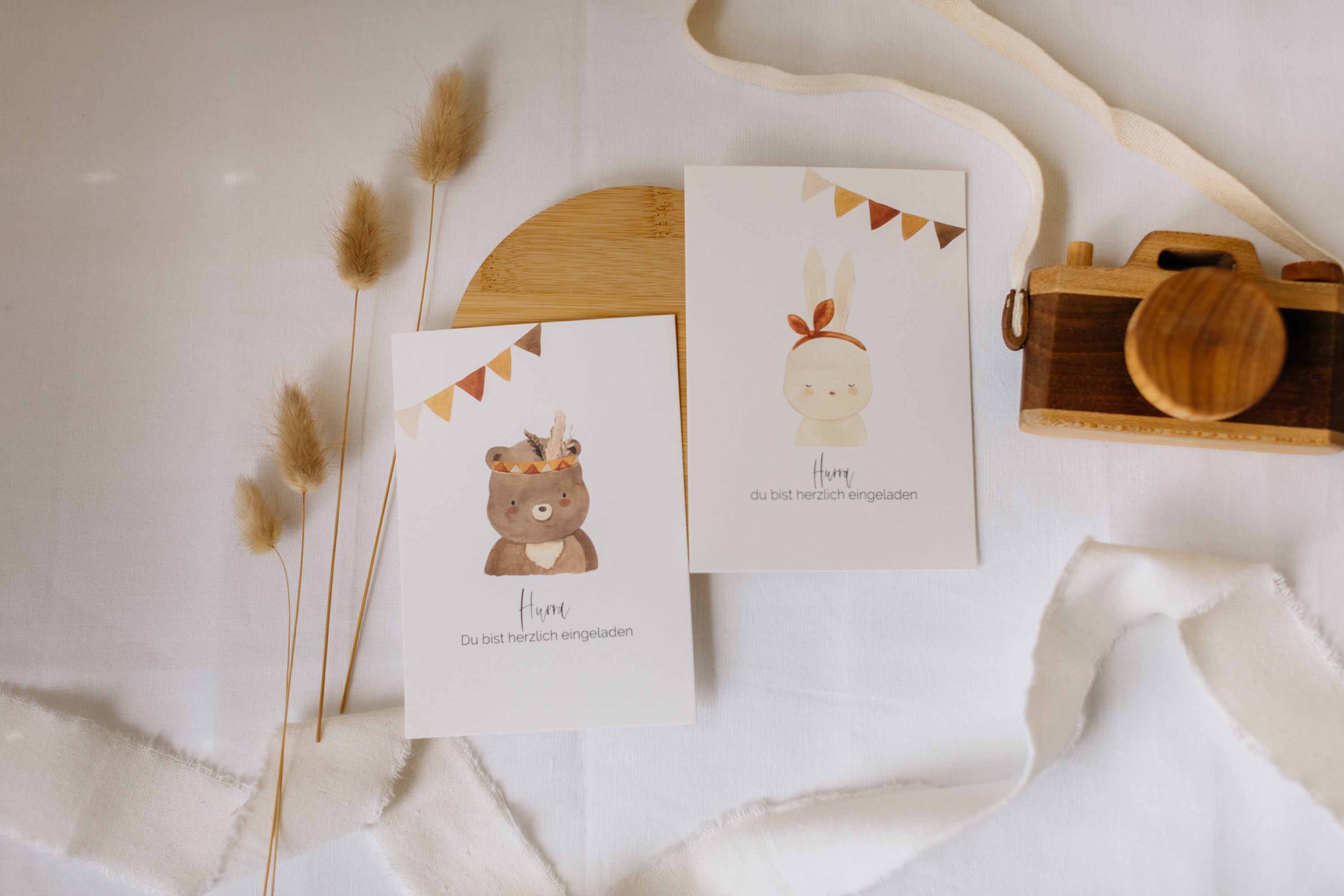 Postcard "Hurray, you are cordially invited" - white rabbit or brown bear