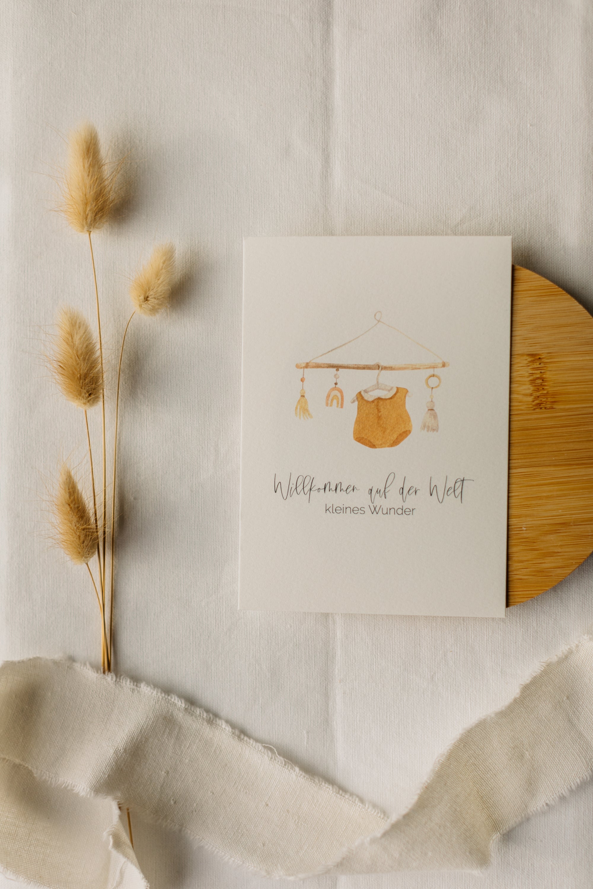 Postkarte Baby "Willkommen auf der Welt kleines Wunder"