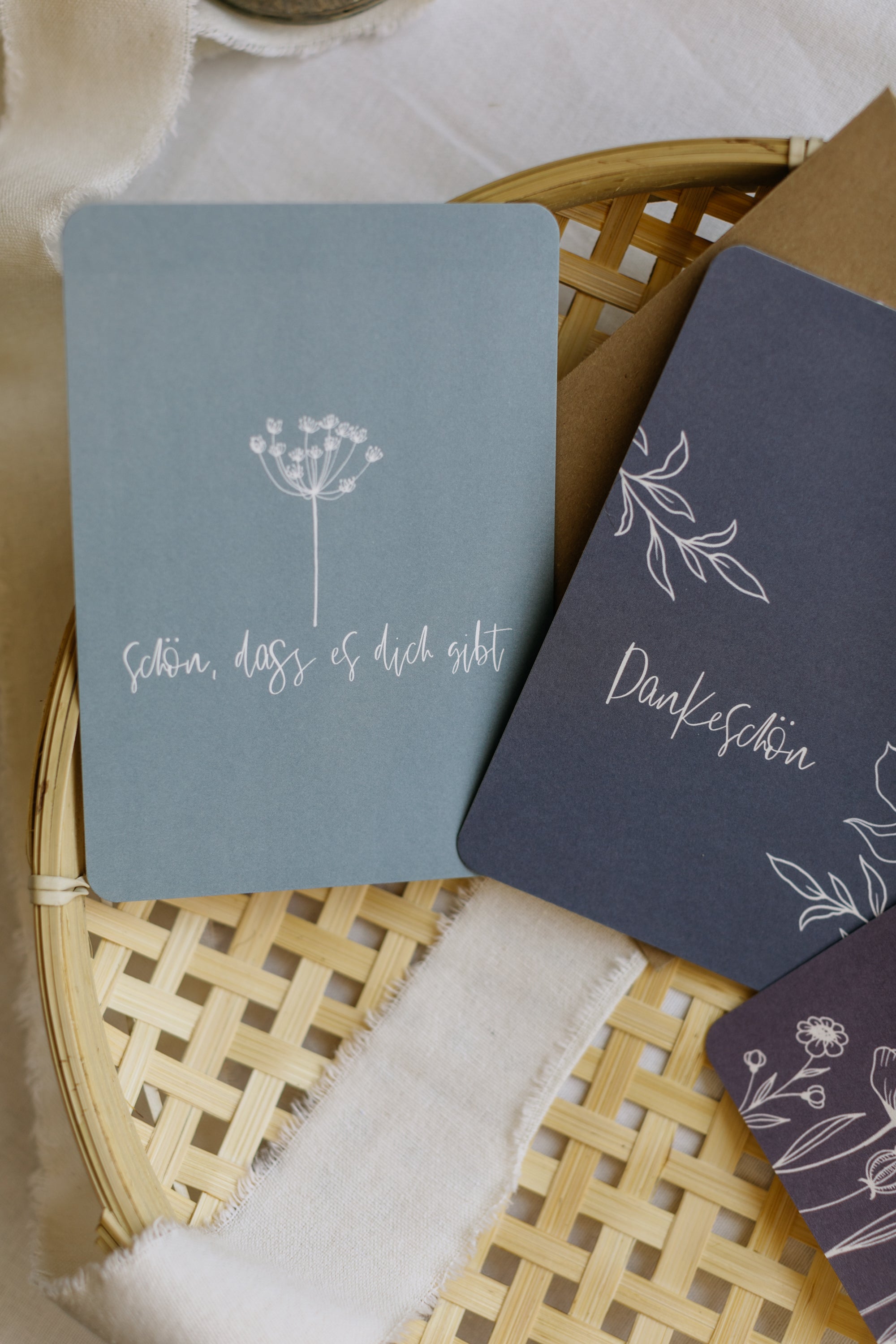 Postkarte "Schön, dass es dich gibt" in grün-blau