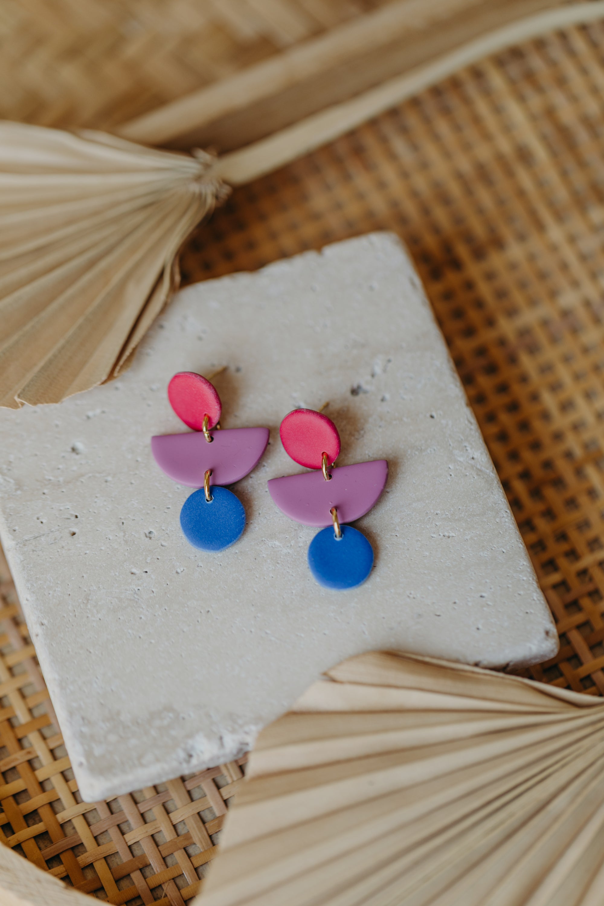 MAILIN - Polymer Ton Ohrringe in Pink, Lila und Kornblumenblau