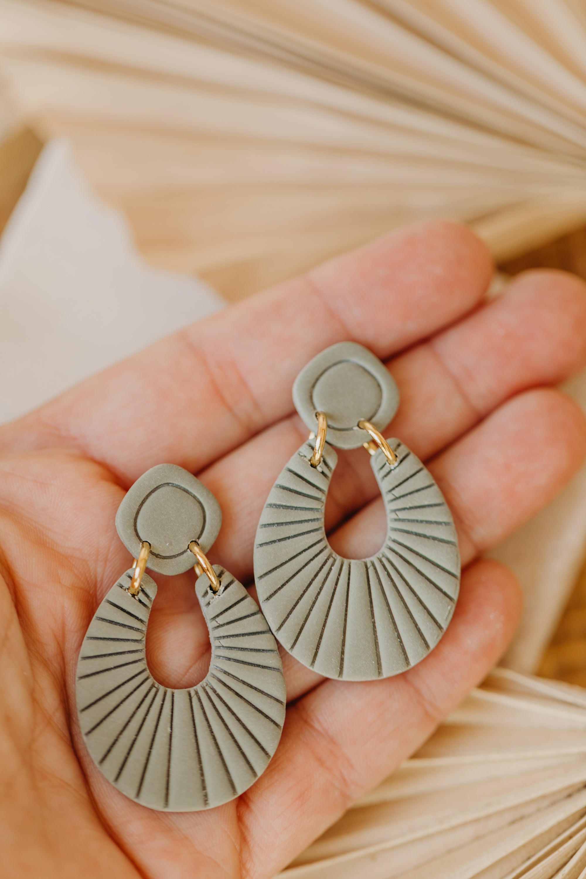 Francesca - Polymer clay earrings in orange, light purple and red