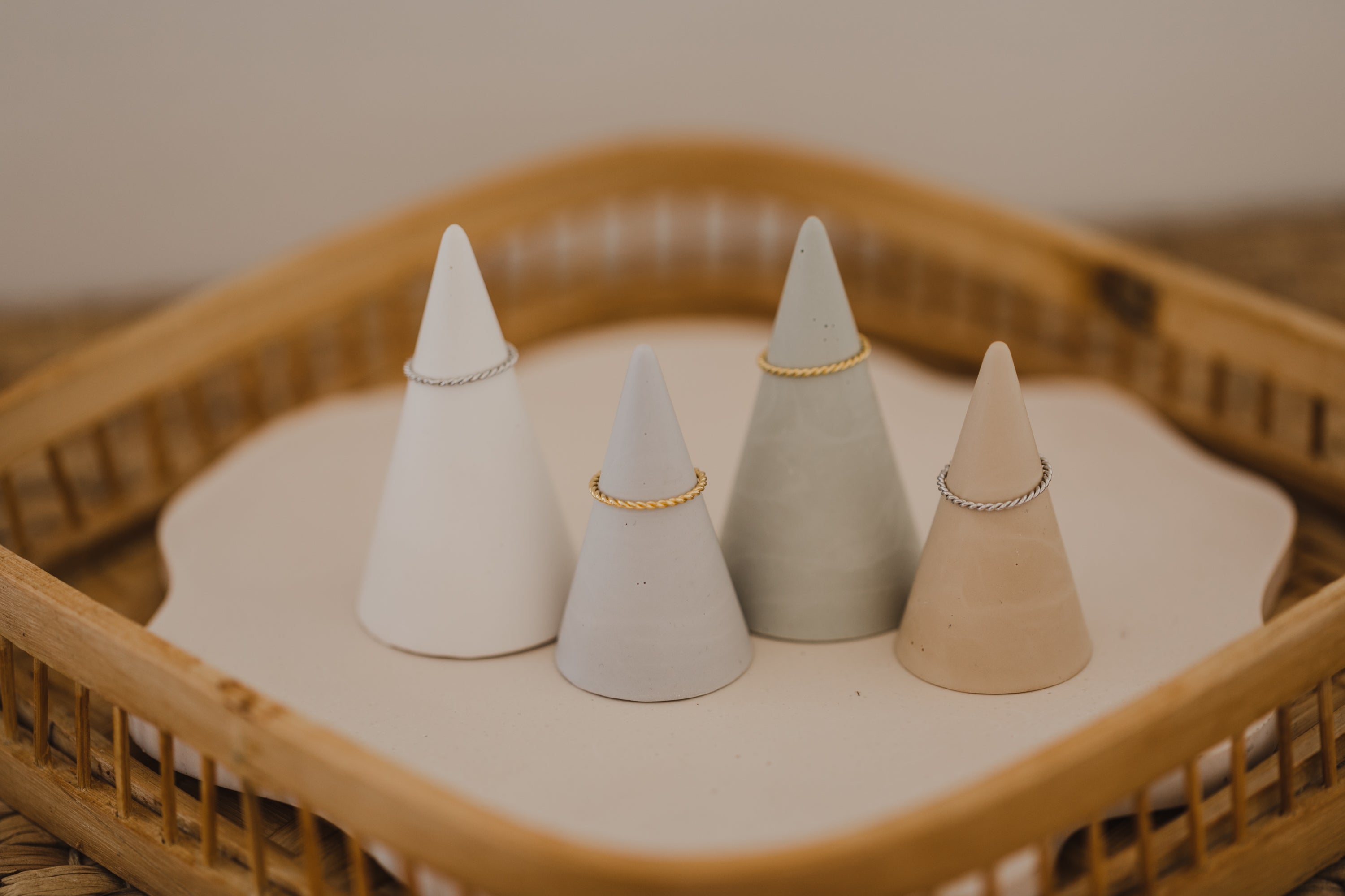 filigraner gedrehter Ring aus 925 Sterling Silber