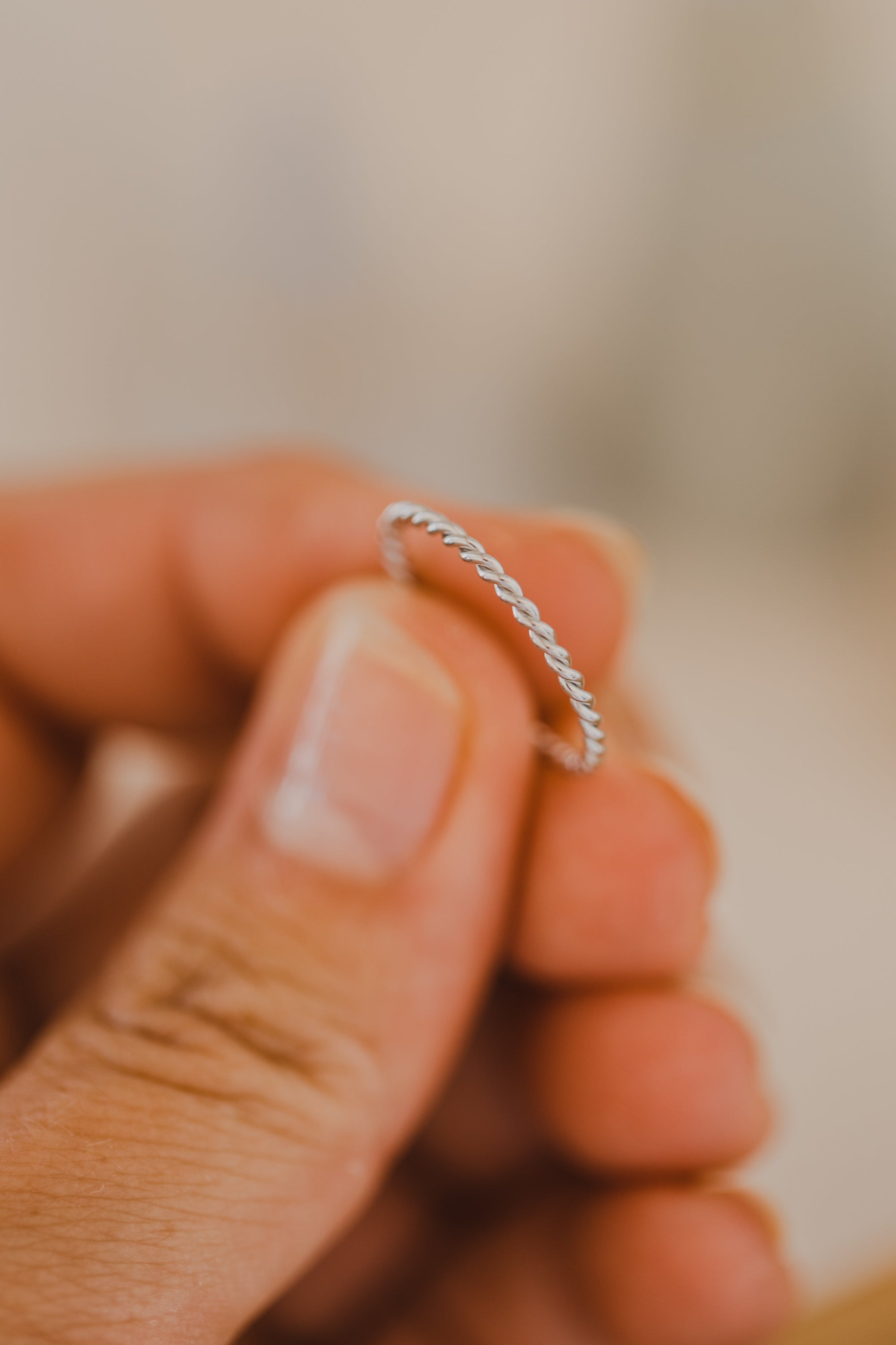 filigraner gedrehter Ring aus 925 Sterling Silber