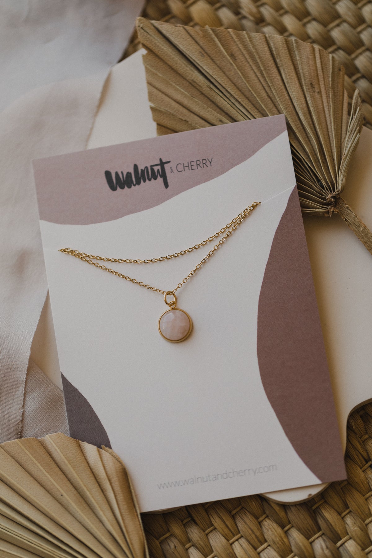 Halskette mit Rosenquarz Edelstein (12 mm)