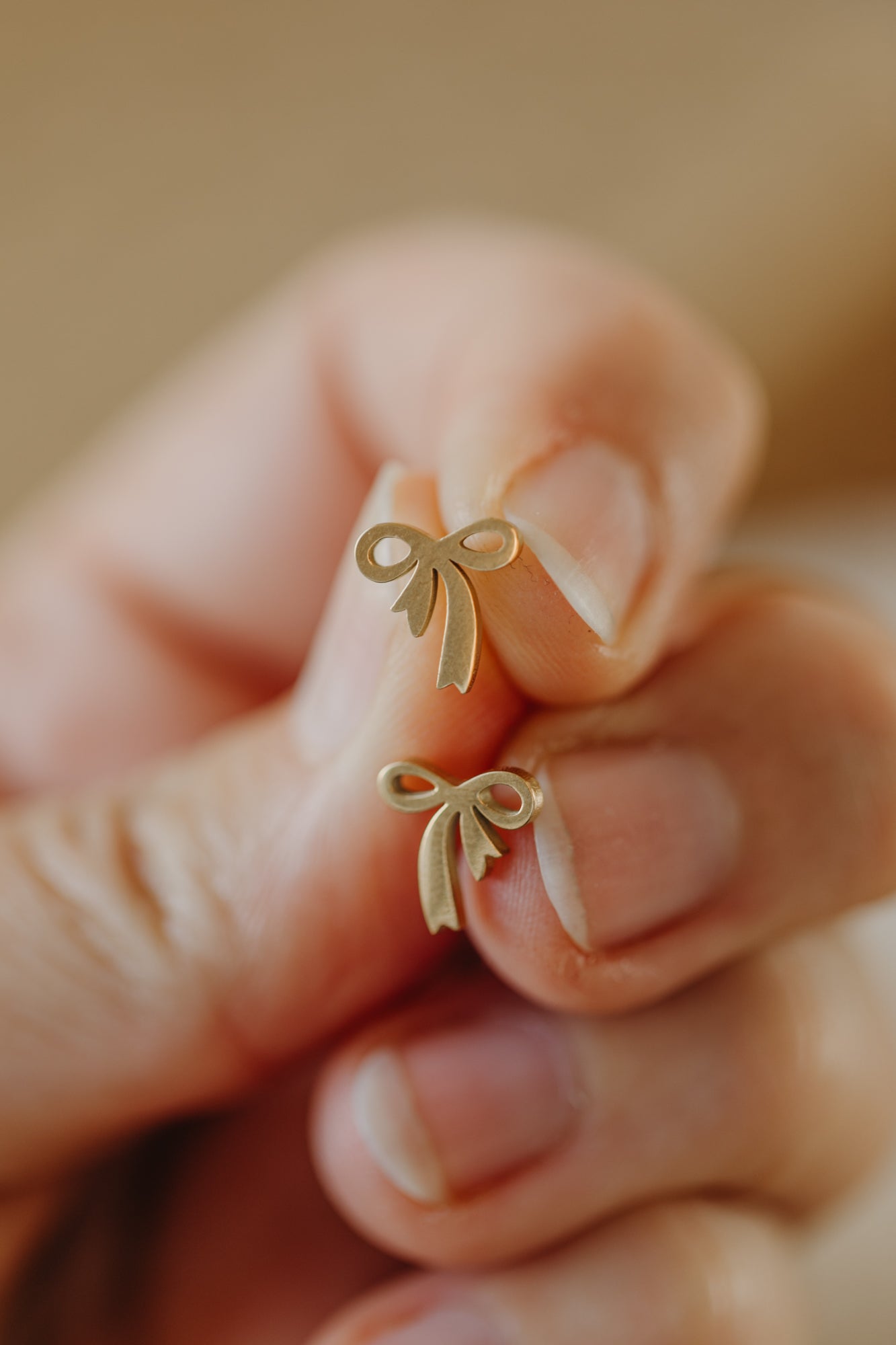 Kleine Bow Knot Ohrstecker