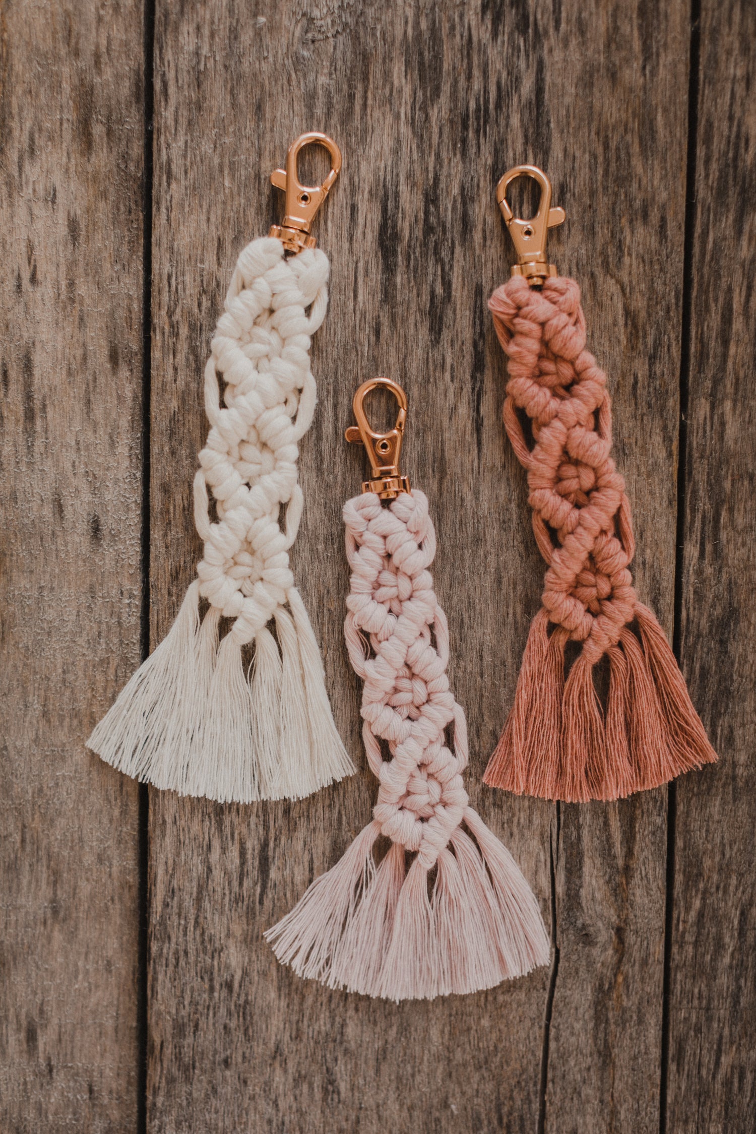 ROSE Macrame Keychain Set