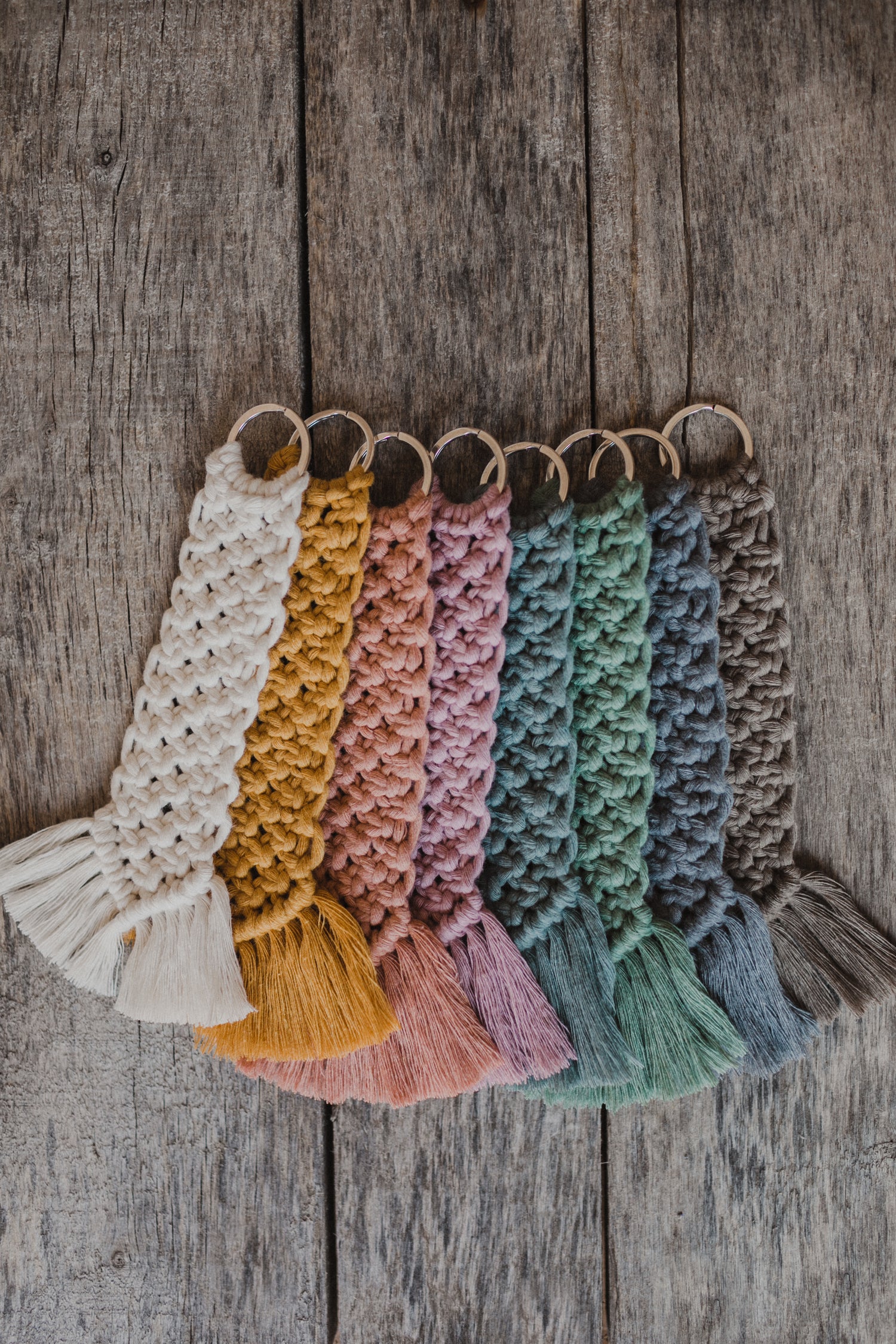 VALERIE colorful macrame keychain