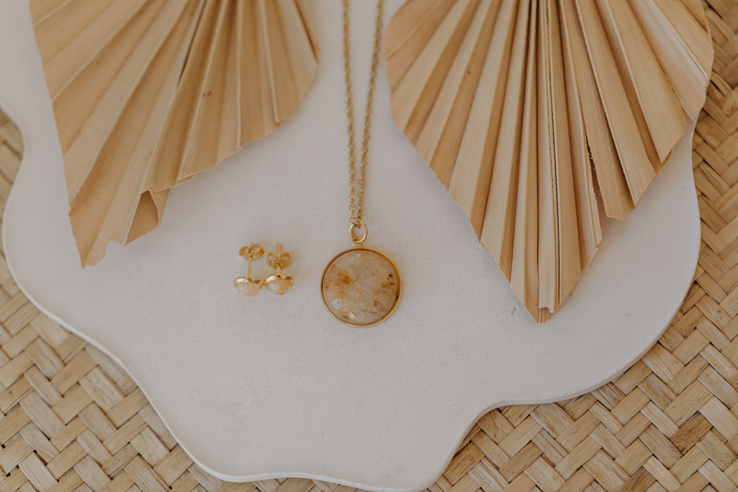 Schmuckset gelber Aventurin gold: 6 mm Ohrstecker & 20 mm Halskette