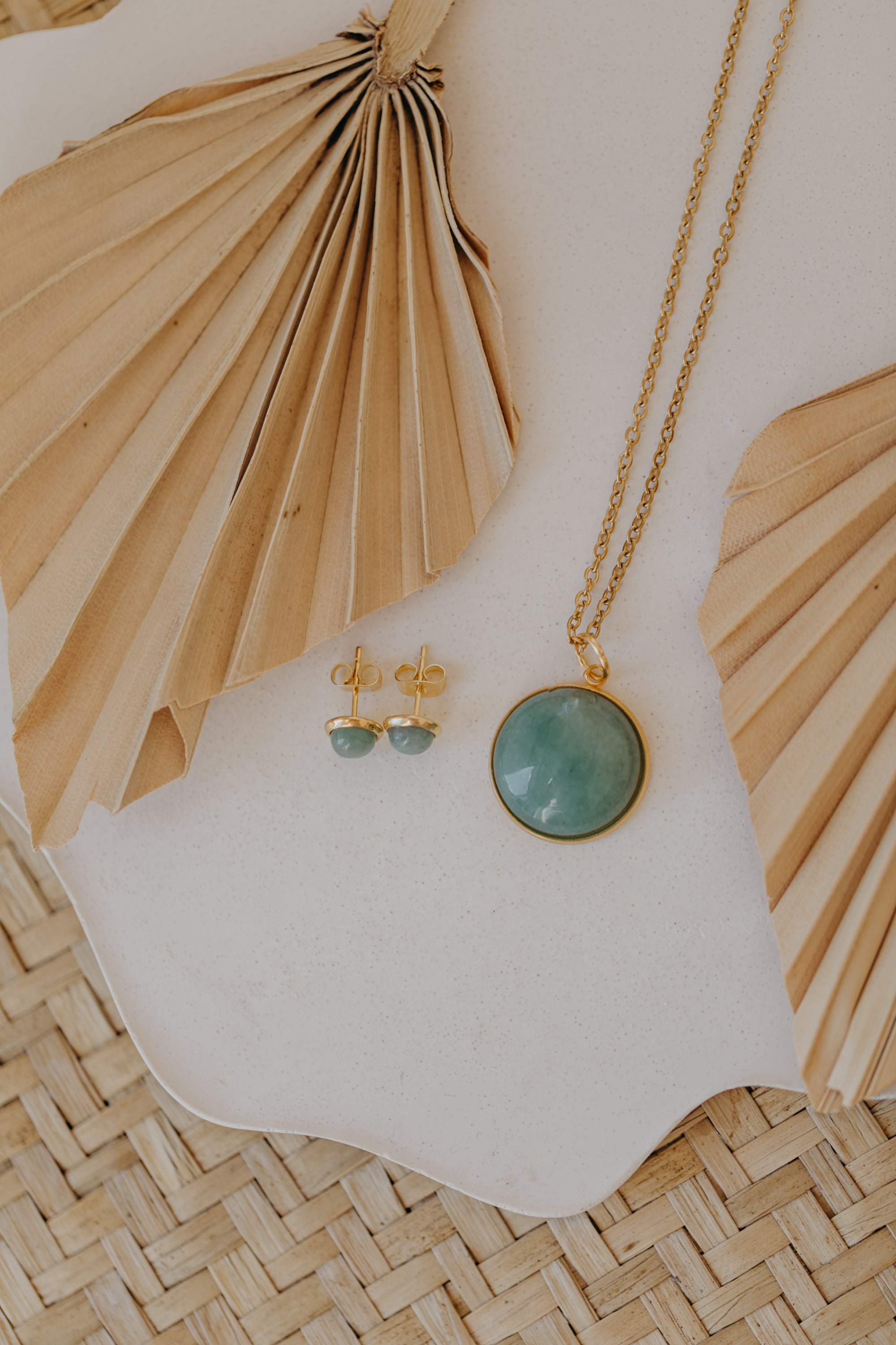 Schmuckset grüner Aventurin gold: 6 mm Ohrstecker & 20 mm Halskette